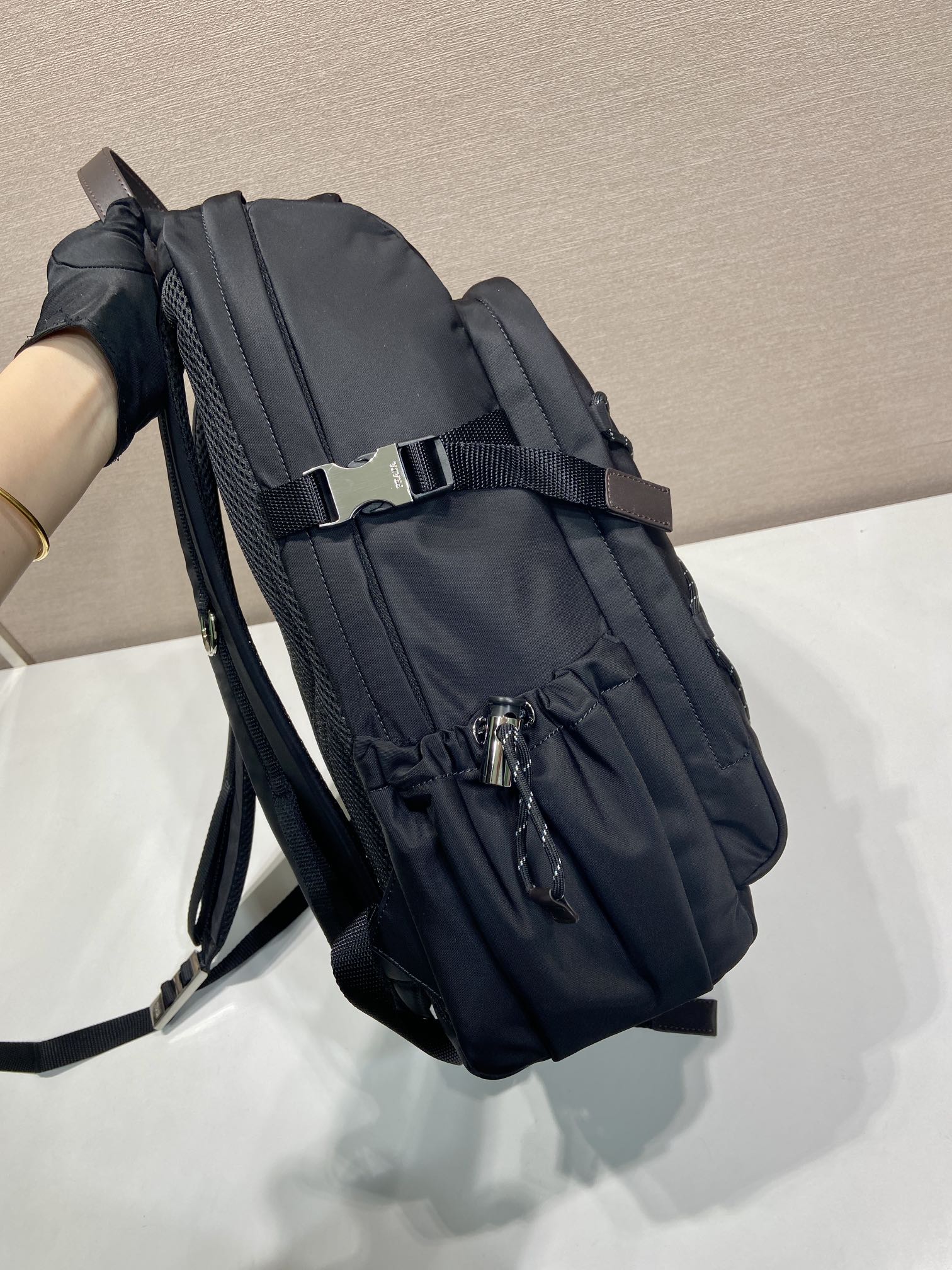 普拉达 PRADA Re-Nylon 双肩包 尼龙 黑色 尼龙  H0-2VZ122_2DMG_F0002