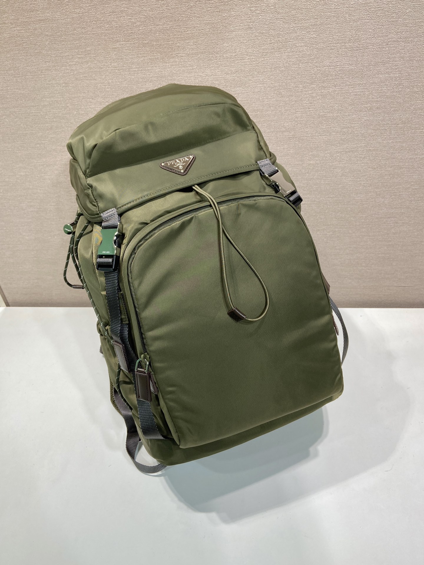 普拉达 PRADA Speedrock 双肩包 绿色 尼龙  H0-2VZ123_OOO_2DMG_F0334