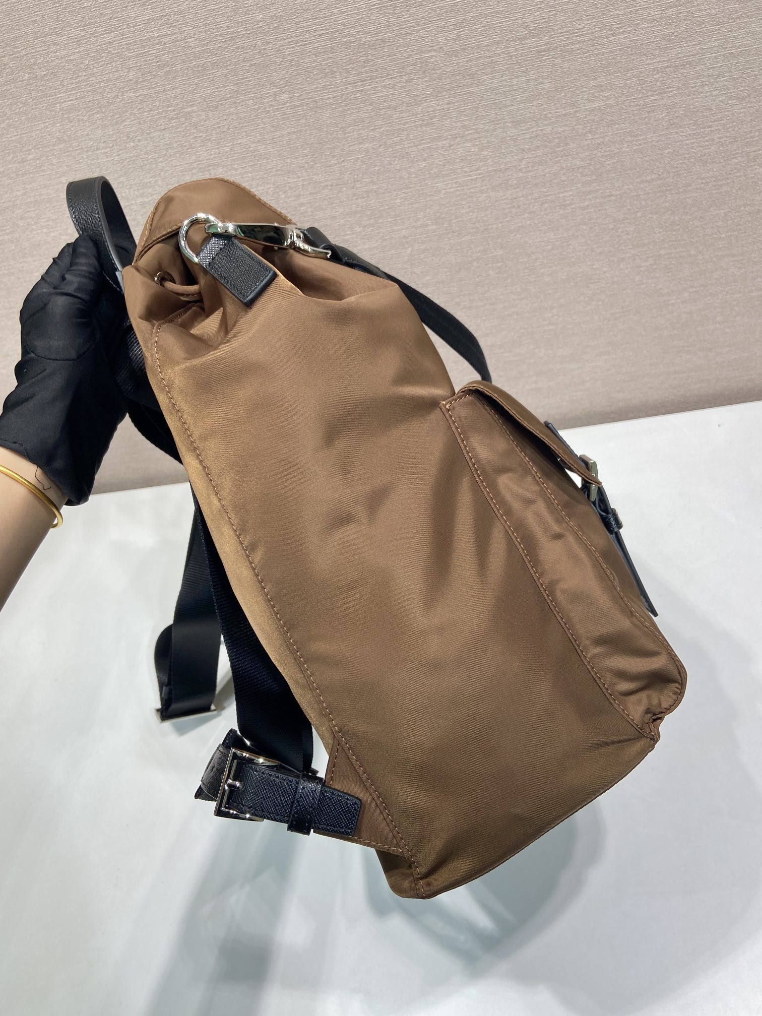 普拉达 PRADA  Re-Nylon 双肩包  褐色 尼龙 H0-2VZ110 