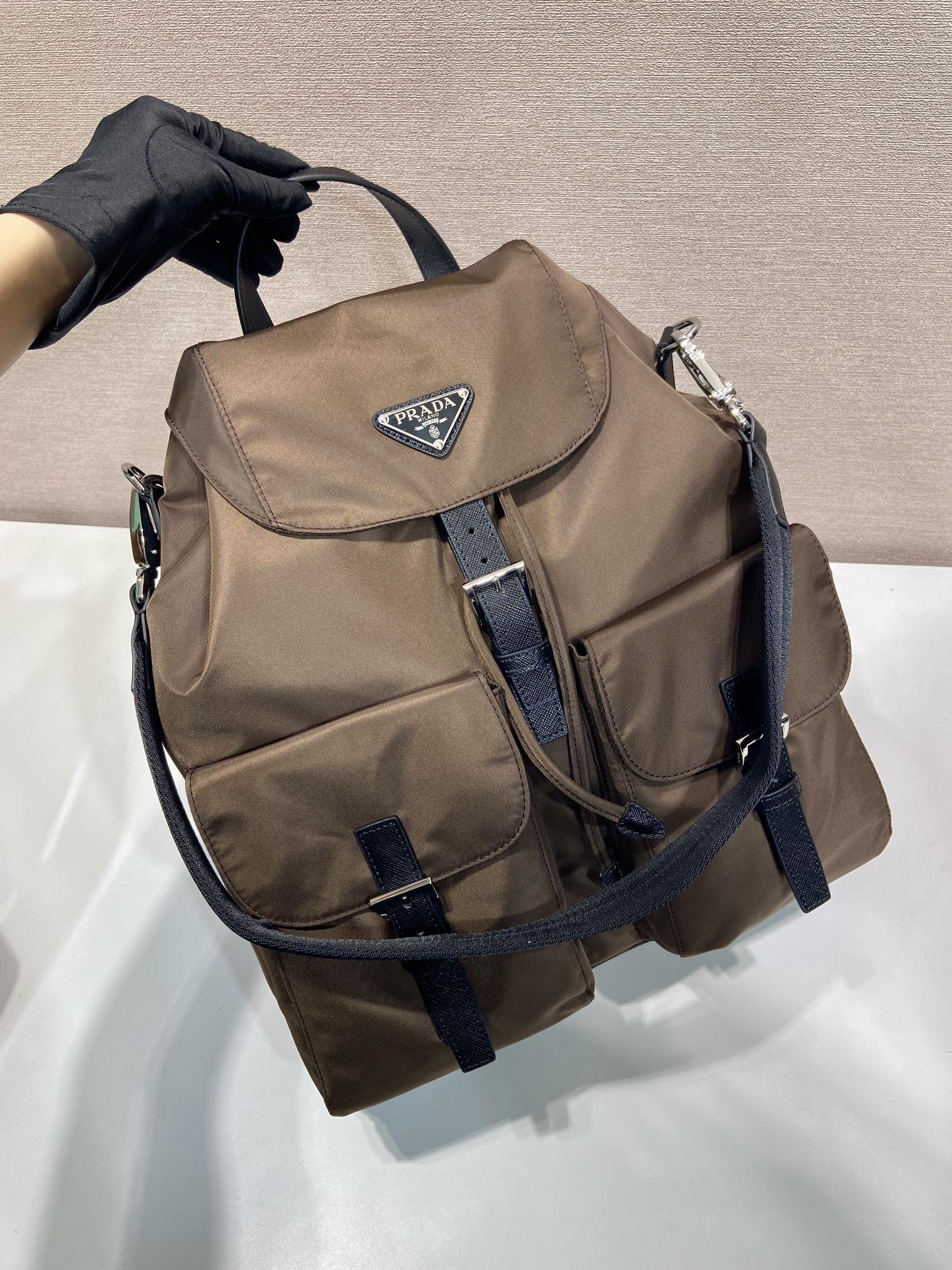 普拉达 PRADA  Re-Nylon 双肩包  棕色 尼龙 H0-2VZ110_2C26_F0038_V_MMO