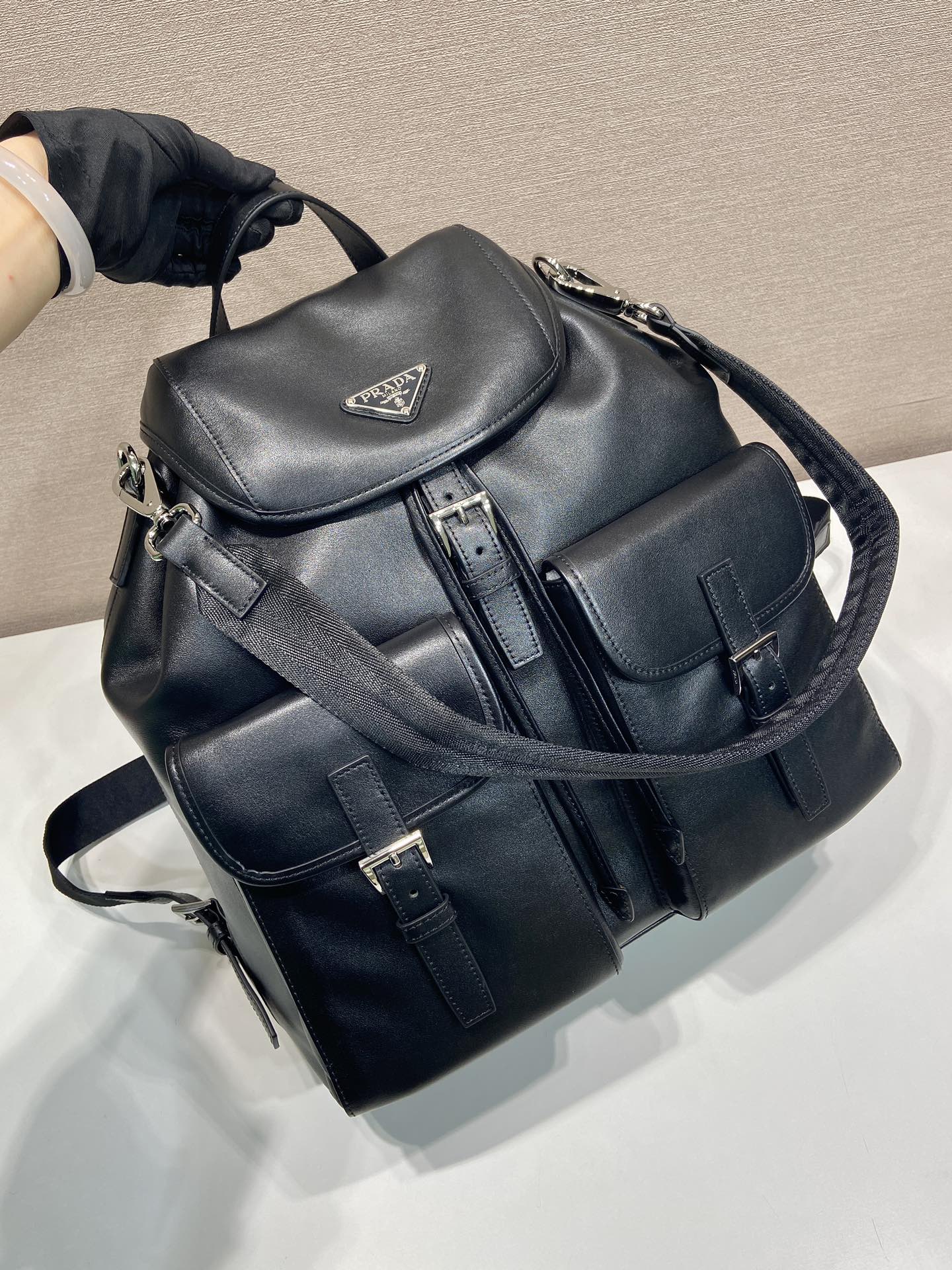 普拉达 PRADA   双肩包  黑色 小牛皮  J0-2VZ110_2HE5_F0002