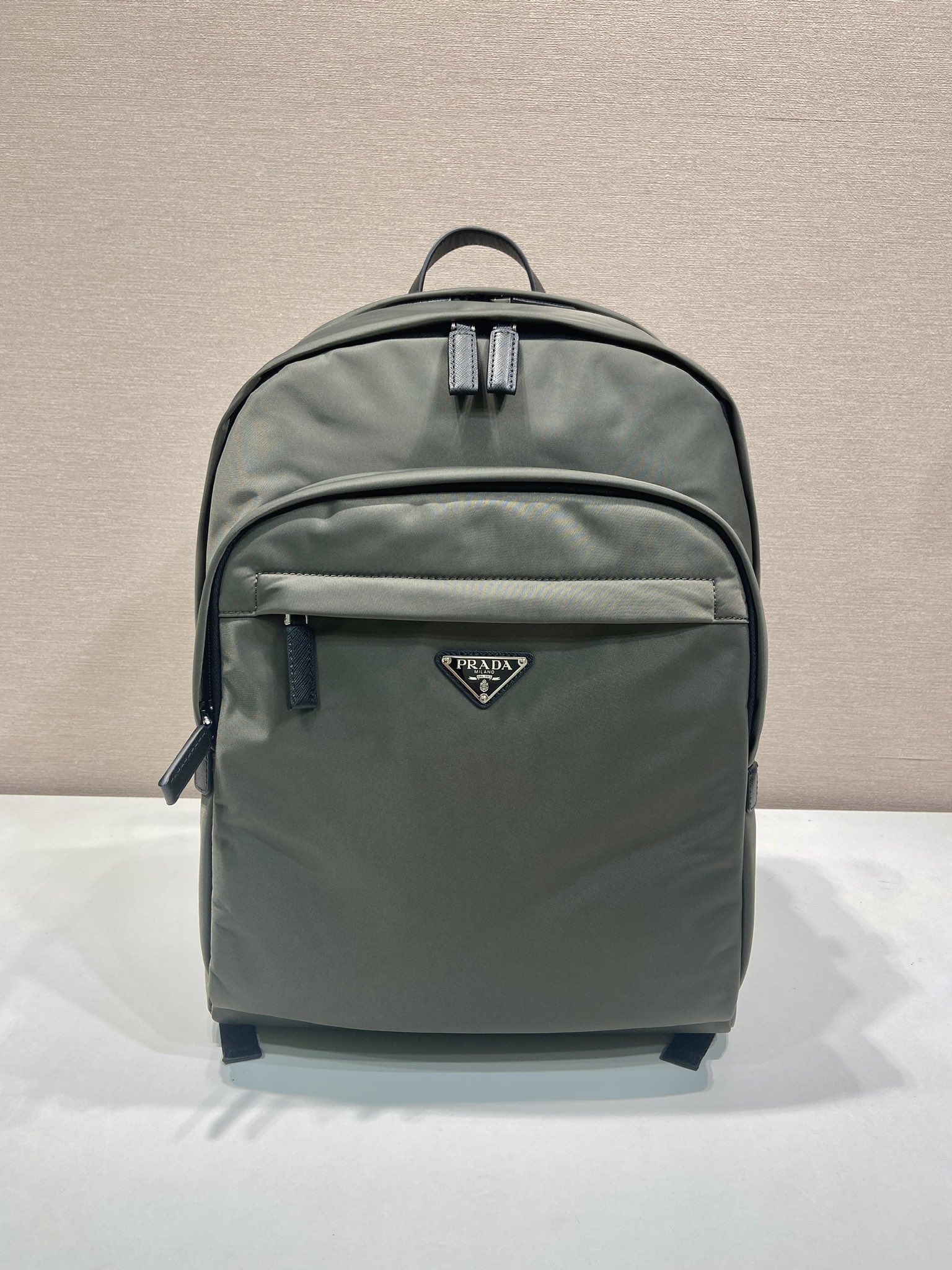 普拉达 PRADA  Re-Nylon 双肩包 绿色 尼龙  H0-2VZ048-2DMG-F0414-V-OOO