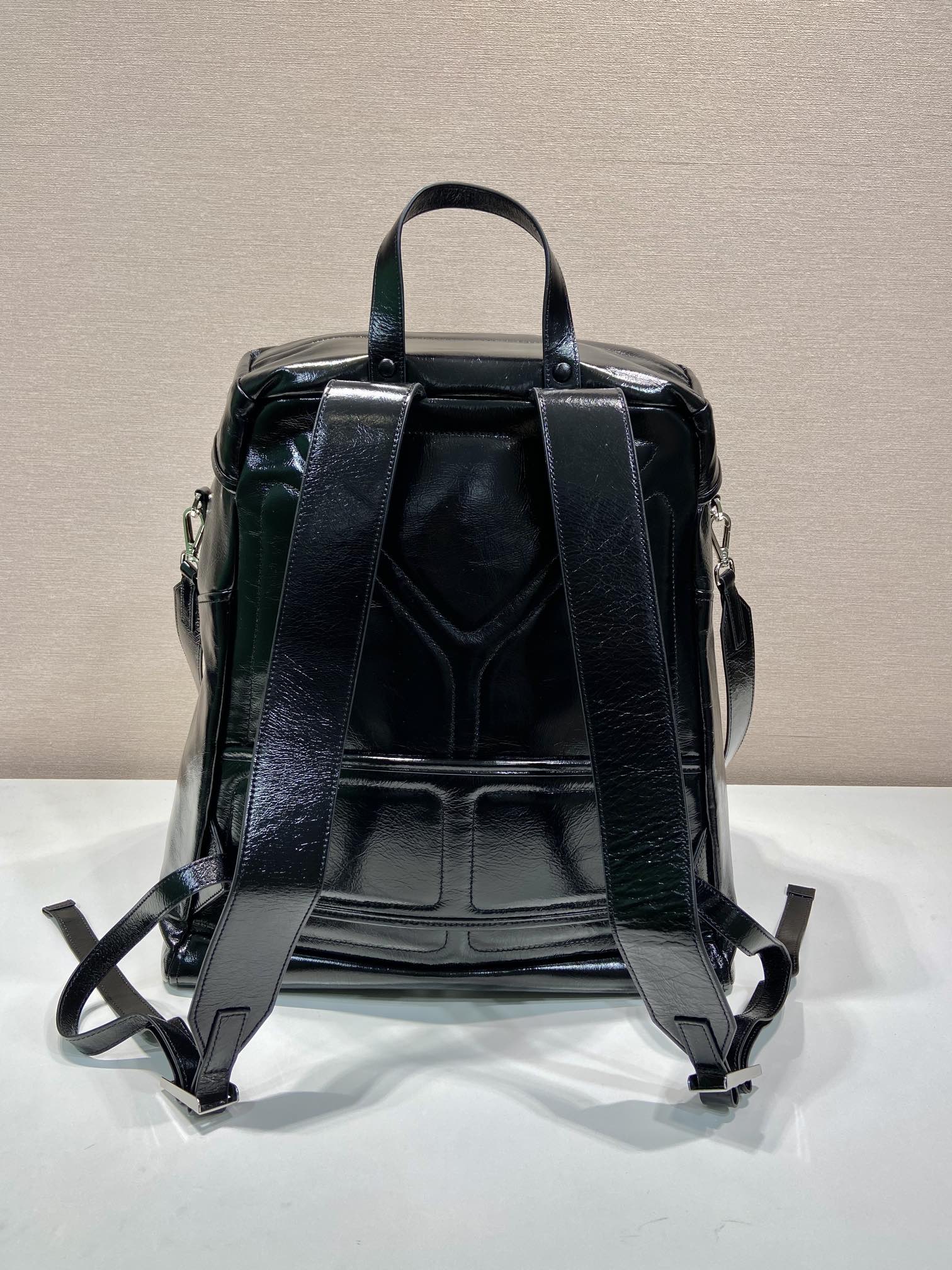 普拉达 PRADA  Re-Nylon 双肩包 黑色 油蜡皮  H0-2VZ108_2CX7_F0002
