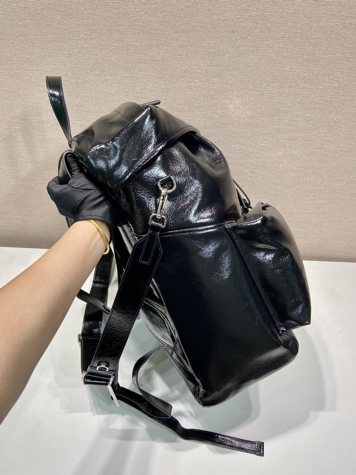 普拉达 PRADA  Re-Nylon 双肩包 黑色 油蜡皮  H0-2VZ108_2CX7_F0002