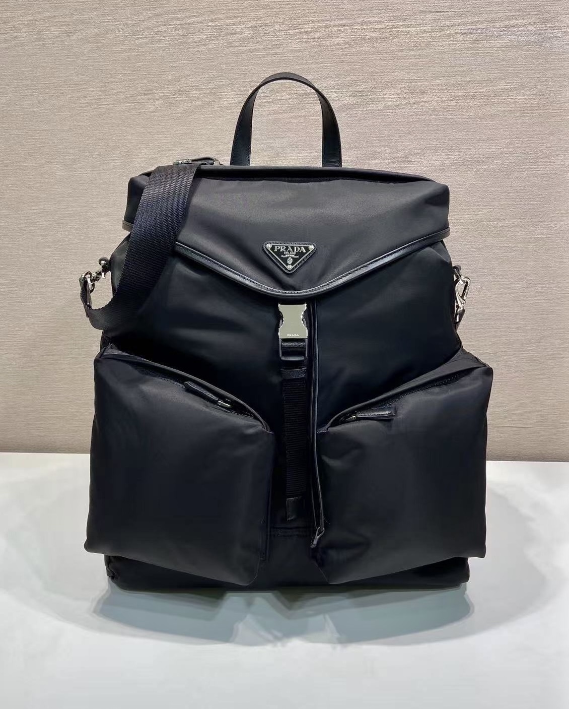普拉达 PRADA  Re-Nylon 双肩包 黑色 尼龙  H0-2VZ108_2DW3_F0002_V_DYO