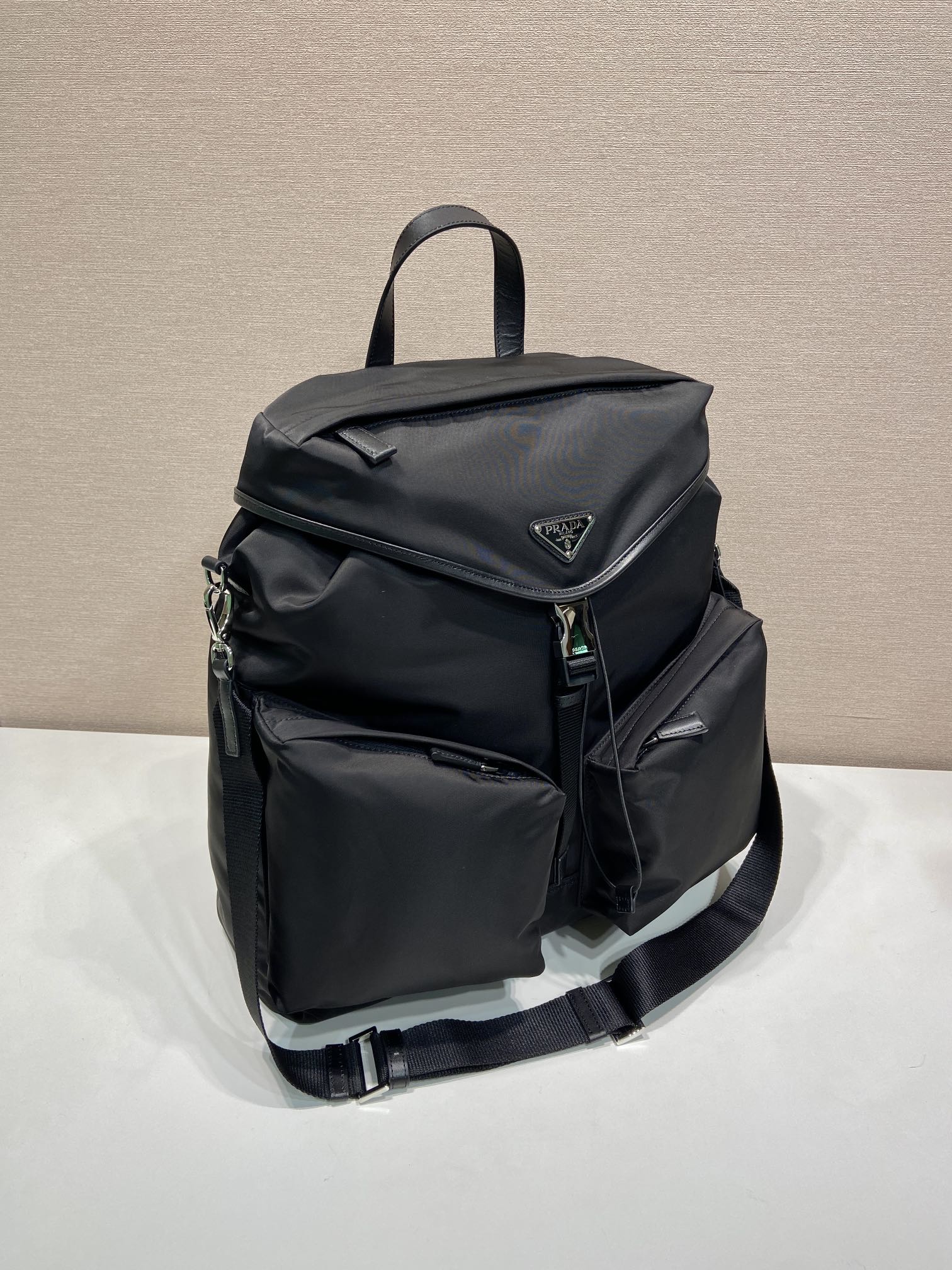 普拉达 PRADA  Re-Nylon 双肩包 黑色 尼龙  H0-2VZ108_2DW3_F0002_V_DYO