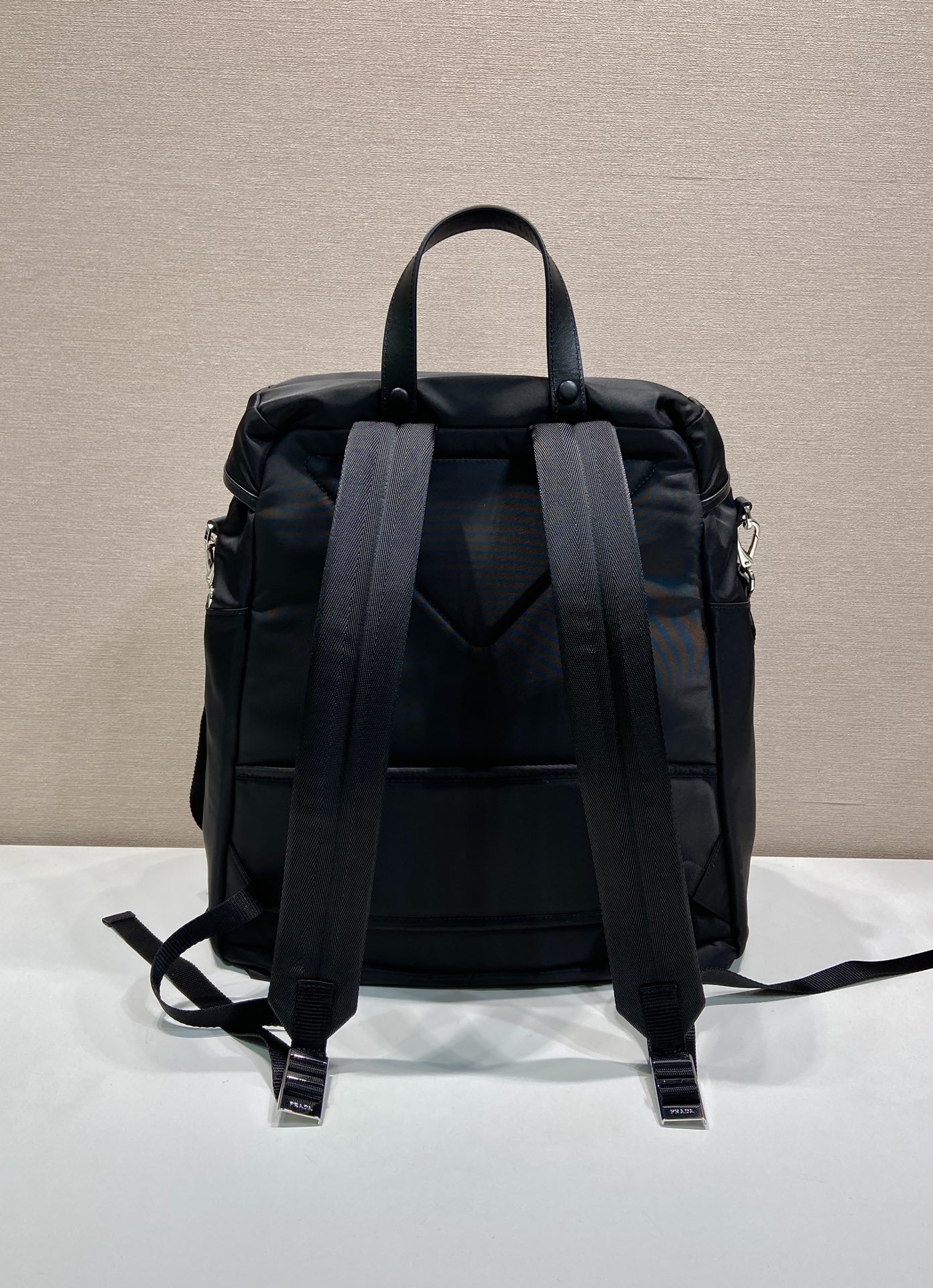 普拉达 PRADA  Re-Nylon 双肩包 黑色 尼龙  H0-2VZ108_2DW3_F0002_V_DYO