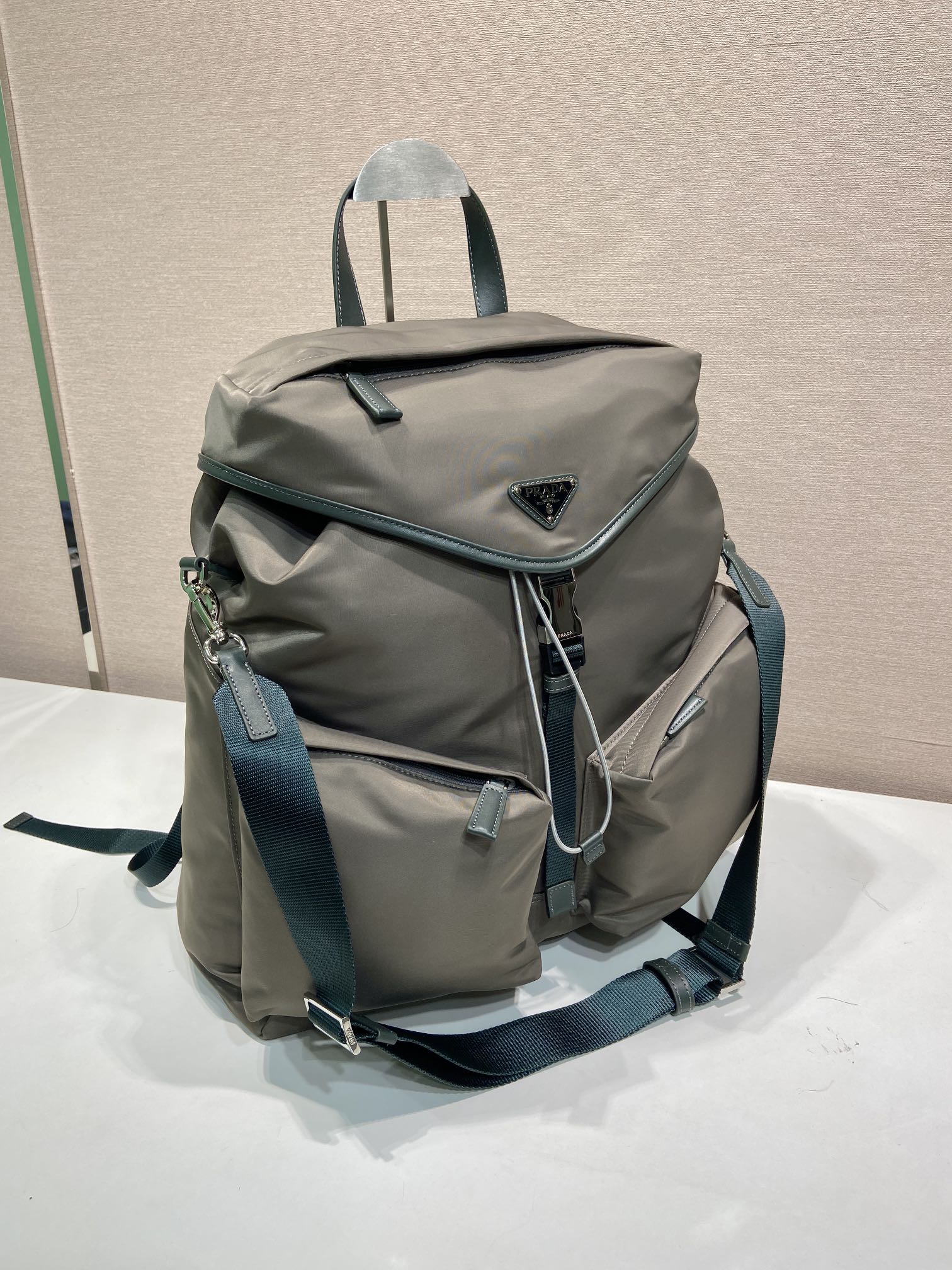 普拉达 PRADA  Re-Nylon 双肩包 森林绿 尼龙  H0-2VZ108_2DW3_F0414_V_DYM
