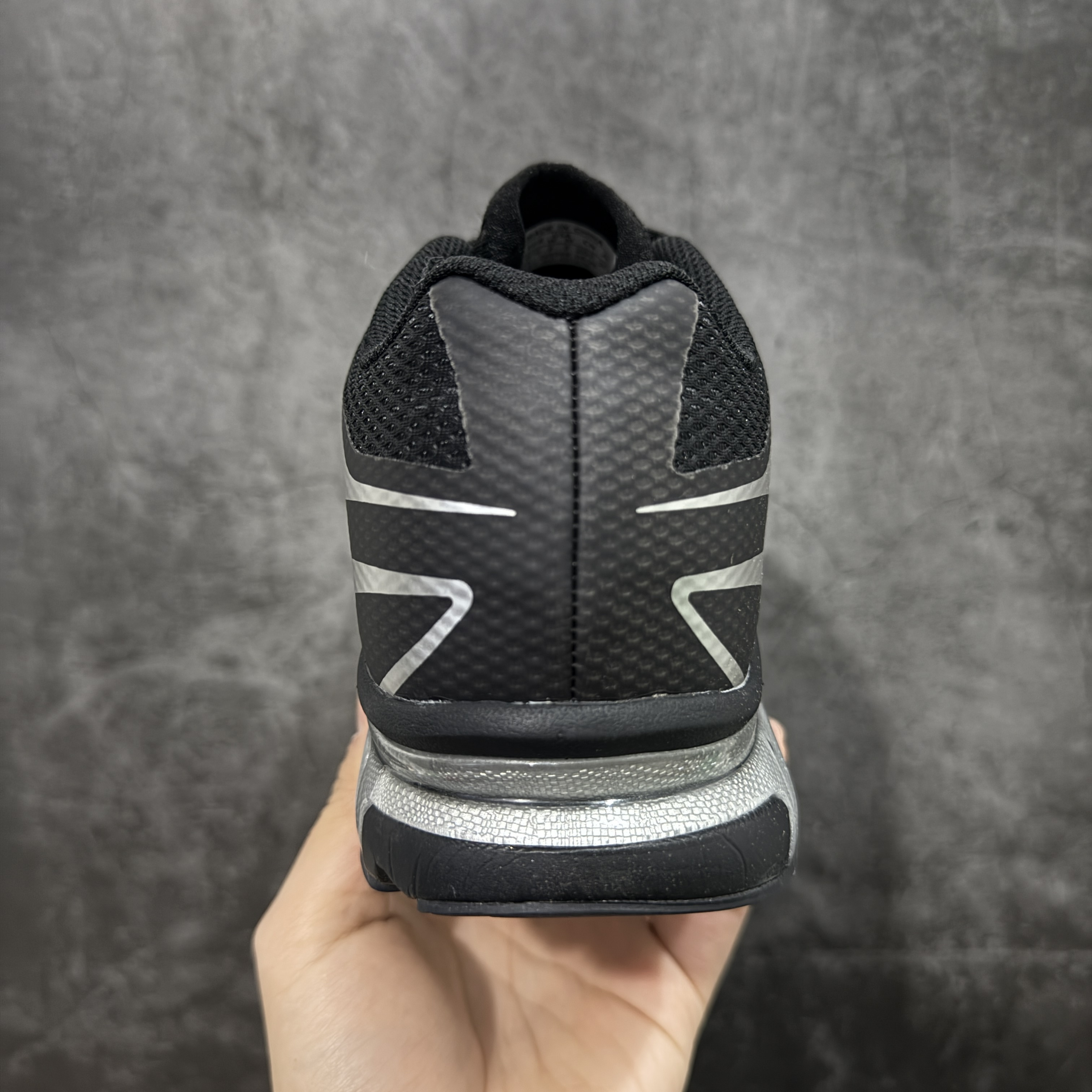 SALOMON XT-6  MM6 Maison Margiela 萨洛蒙  低筒 减震防滑 户外 跑步鞋 运动鞋 登山 男鞋 女鞋  波鞋 （版型偏小一码）黑银491070