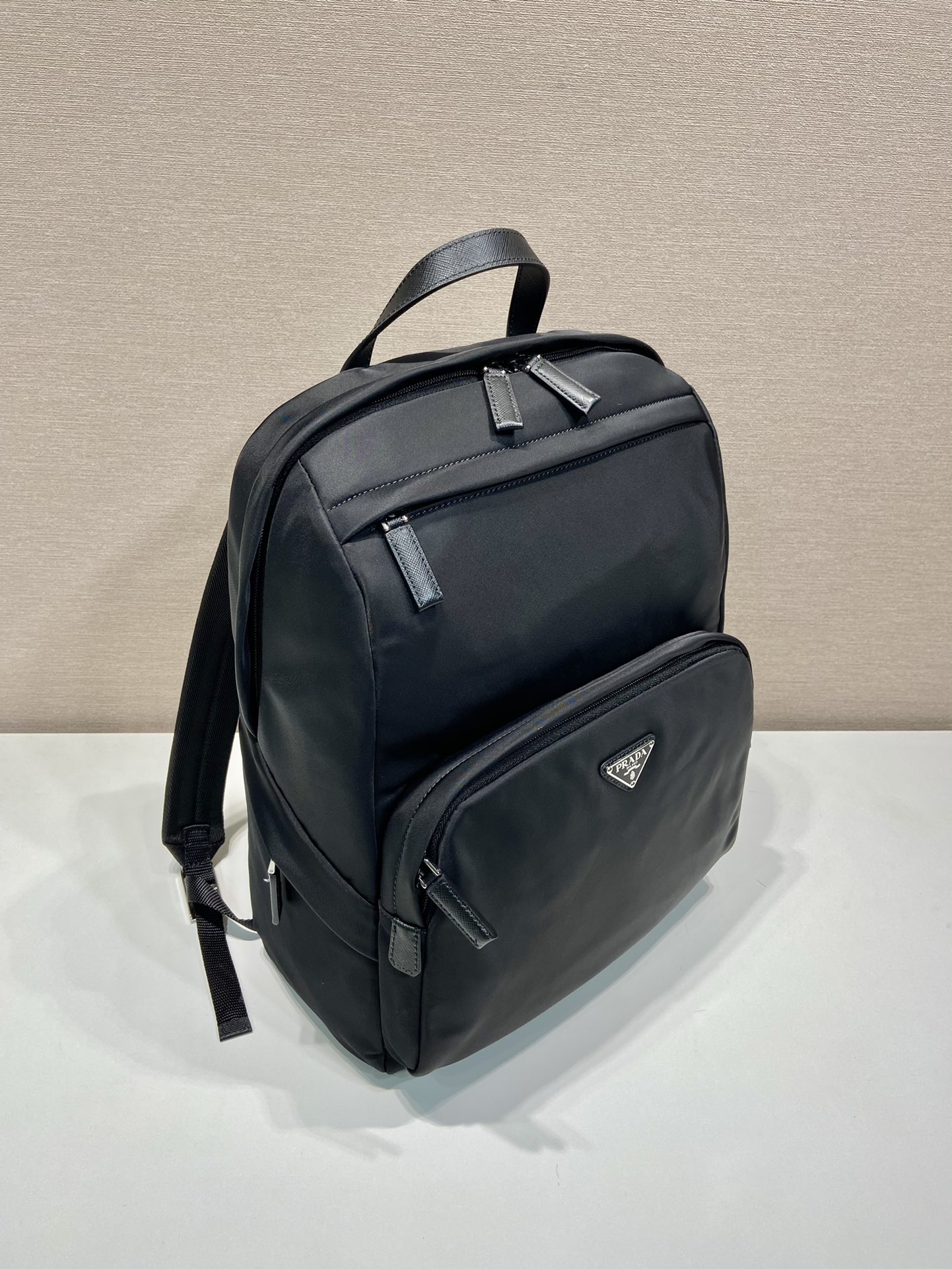 普拉达 PRADA  Re-Nylon 双肩包 黑色 尼龙  H0-2VZ104_2DMG_F0002_V_OOO