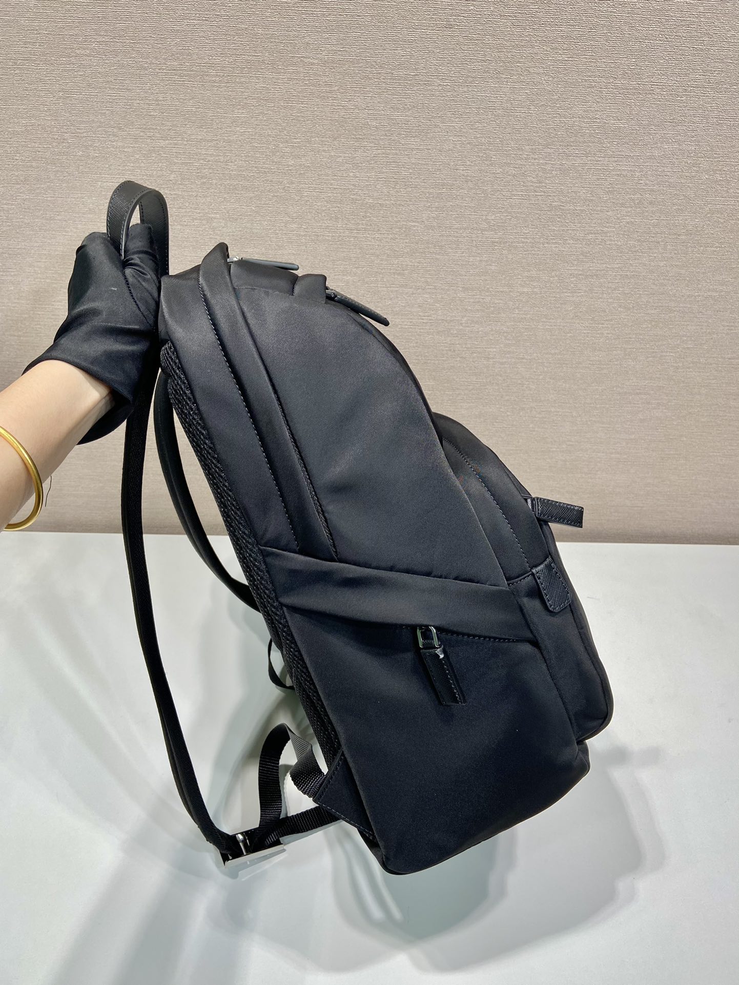 普拉达 PRADA  Re-Nylon 双肩包 黑色 尼龙  H0-2VZ104_2DMG_F0002_V_OOO
