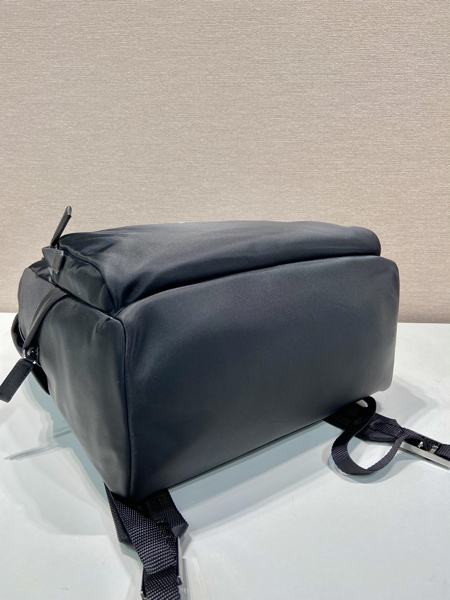 普拉达 PRADA  Re-Nylon 双肩包 黑色 尼龙  H0-2VZ104_2DMG_F0002_V_OOO