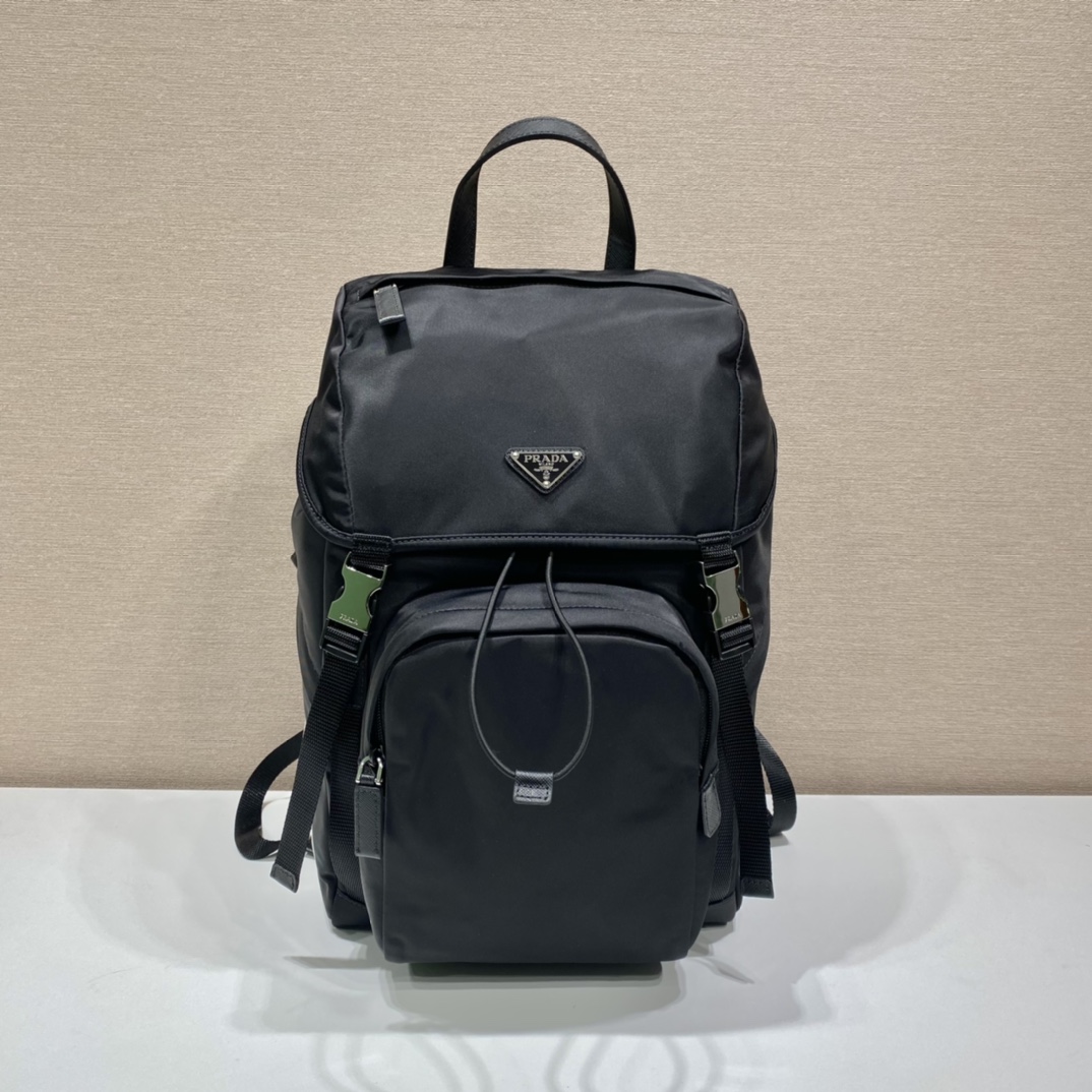 普拉达 PRADA  Re-Nylon 双肩包 黑色 白3杠 尼龙  H0-2VZ135 