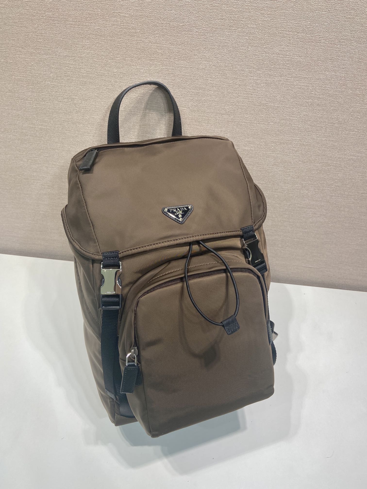 普拉达 PRADA  Re-Nylon 双肩包 棕色 尼龙  H0-2VZ135_2DMG_F0038_V_HOL