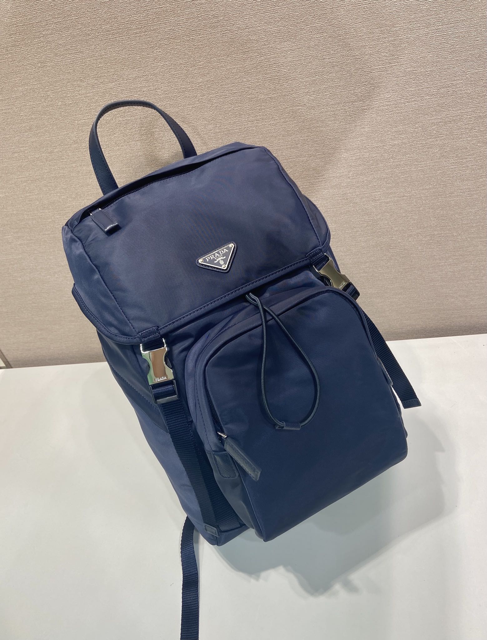普拉达 PRADA  Re-Nylon 双肩包 蓝色 尼龙  H0-2VZ135_2DMG_F0008_V_HOL