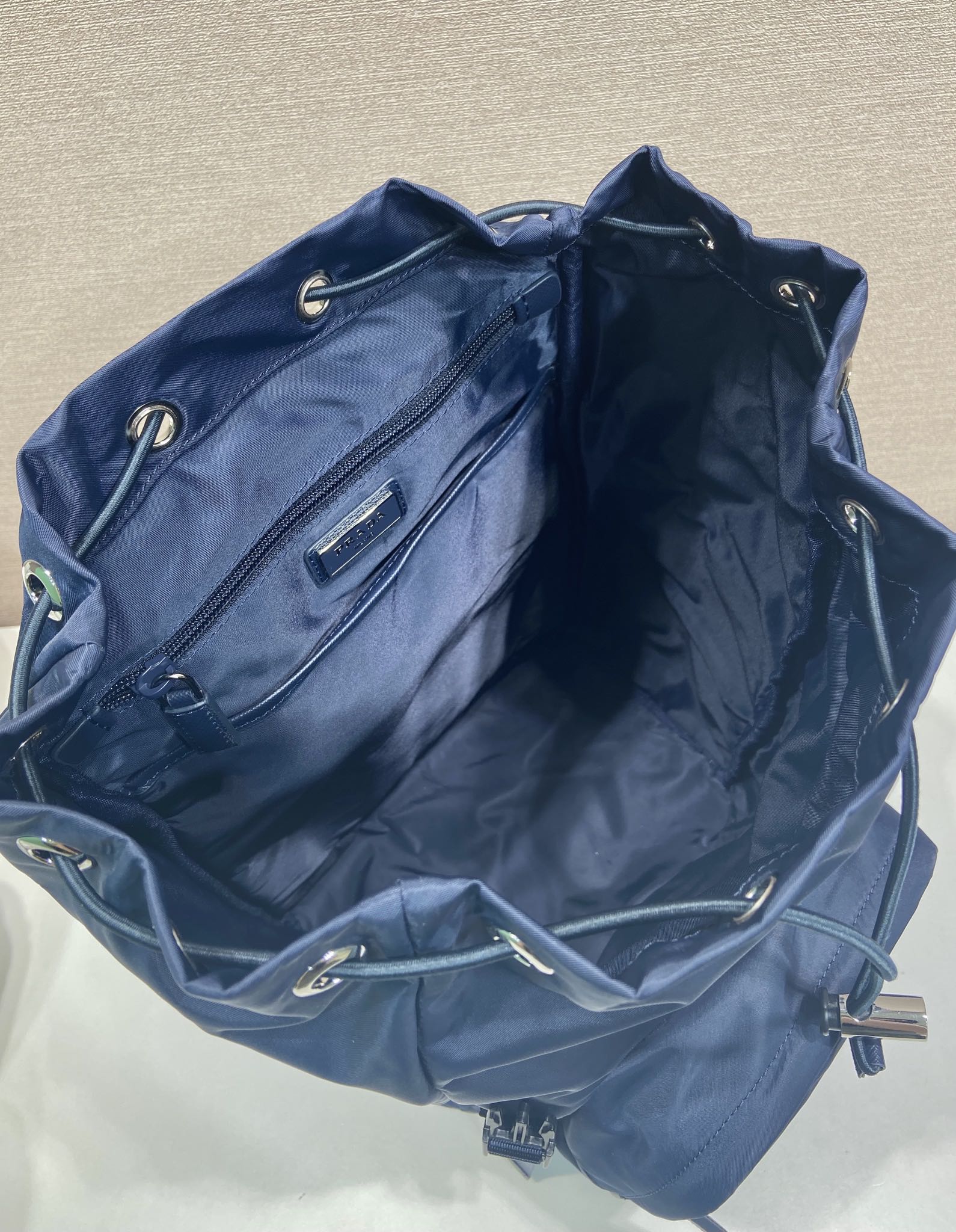 普拉达 PRADA  Re-Nylon 双肩包 蓝色 尼龙  H0-2VZ135_2DMG_F0008_V_HOL