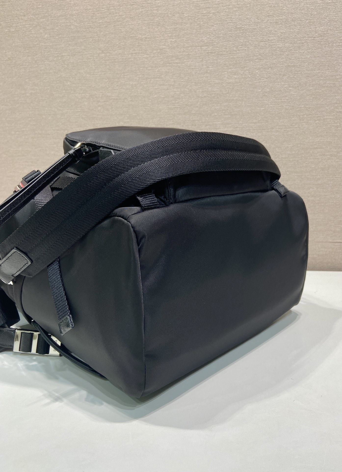 普拉达 PRADA  Re-Nylon 双肩包 黑色  尼龙  H0-1BZ039-V44-F0002-V-OYO