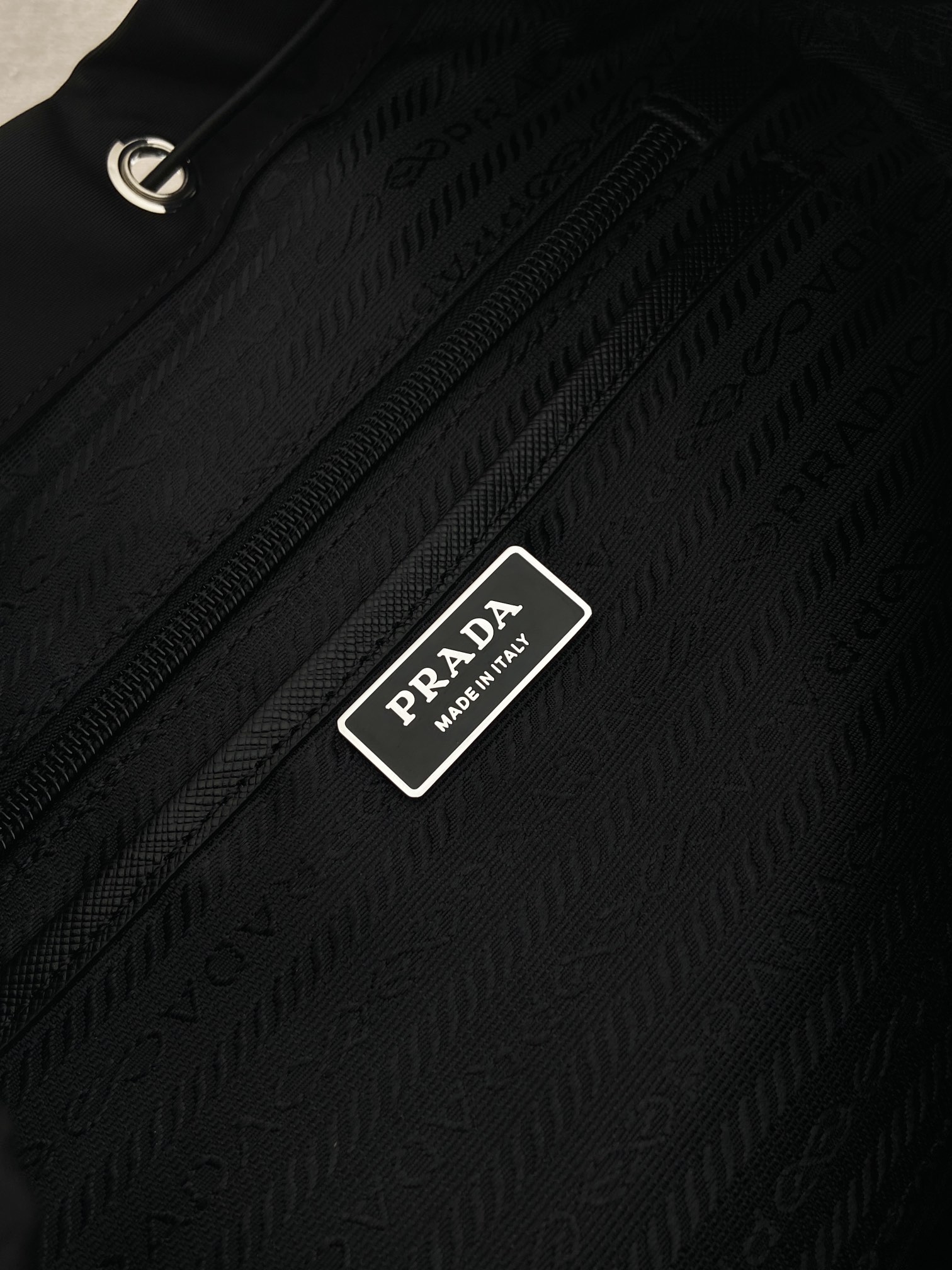 普拉达 PRADA  Re-Nylon 双肩包 黑色  尼龙  H0-1BZ039-V44-F0002-V-OYO