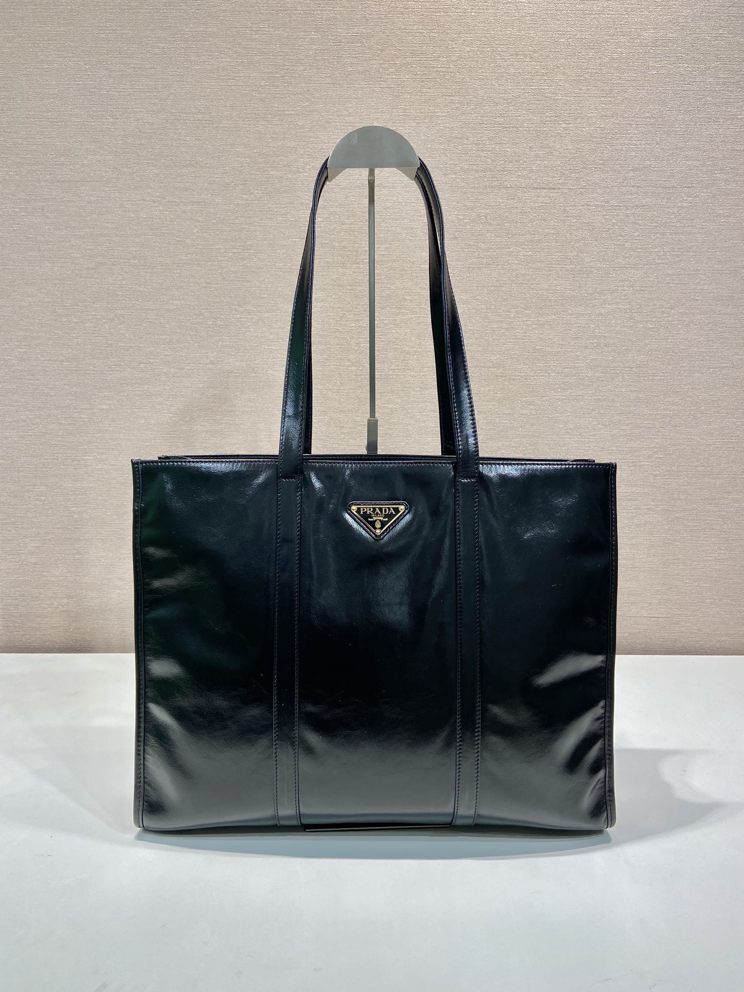 普拉达 PRADA 单肩 手提  托特 黑金 皮革 H0-1BG460_2CYR_F0002_V_OON