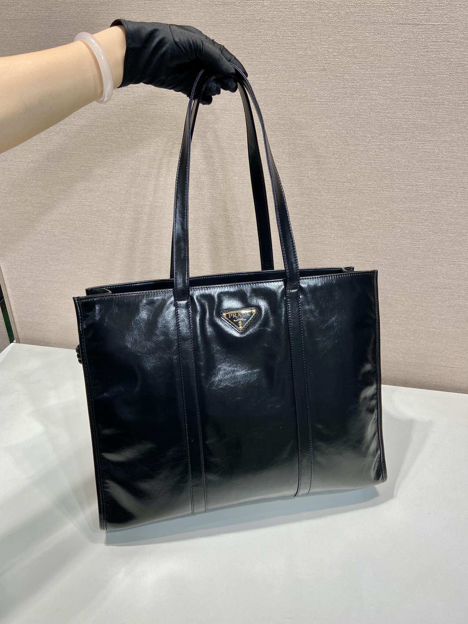 普拉达 PRADA 单肩 手提  托特 黑金 皮革 H0-1BG460_2CYR_F0002_V_OON