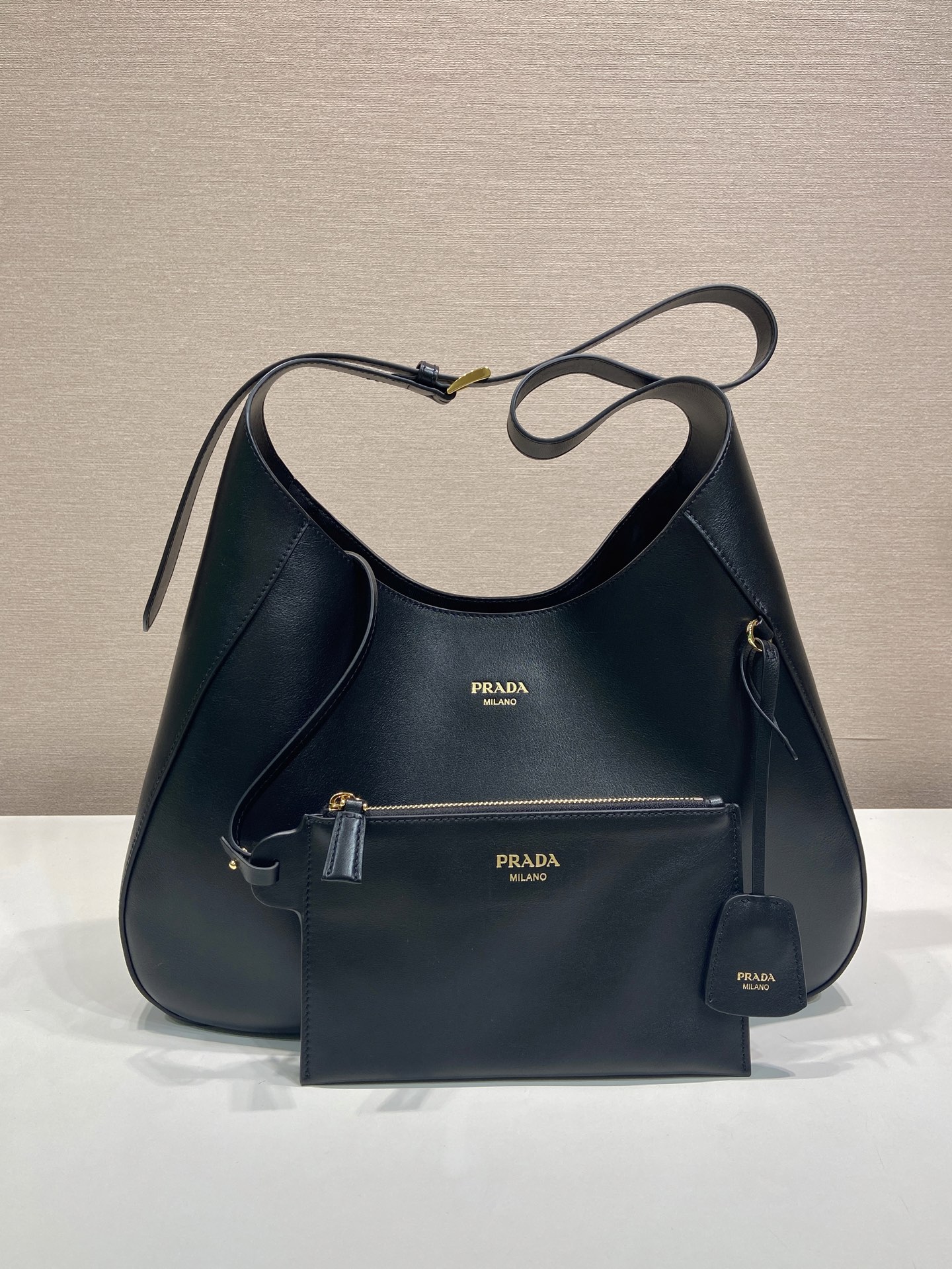 普拉达 PRADA  Boogie 单肩斜跨 包 黑色 皮革 H0-1BC299_2ZRN_F0002