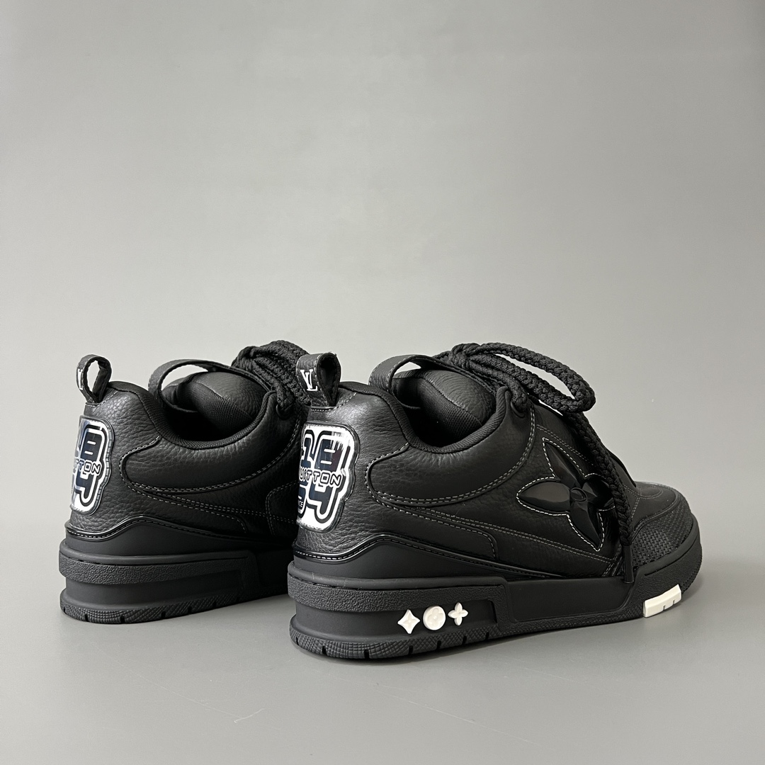 Louis Vuitton SKATE  LV  面包鞋 低筒 休闲鞋 板鞋 运动鞋 男鞋 女鞋 波鞋C0  黑色 1ABZ5B