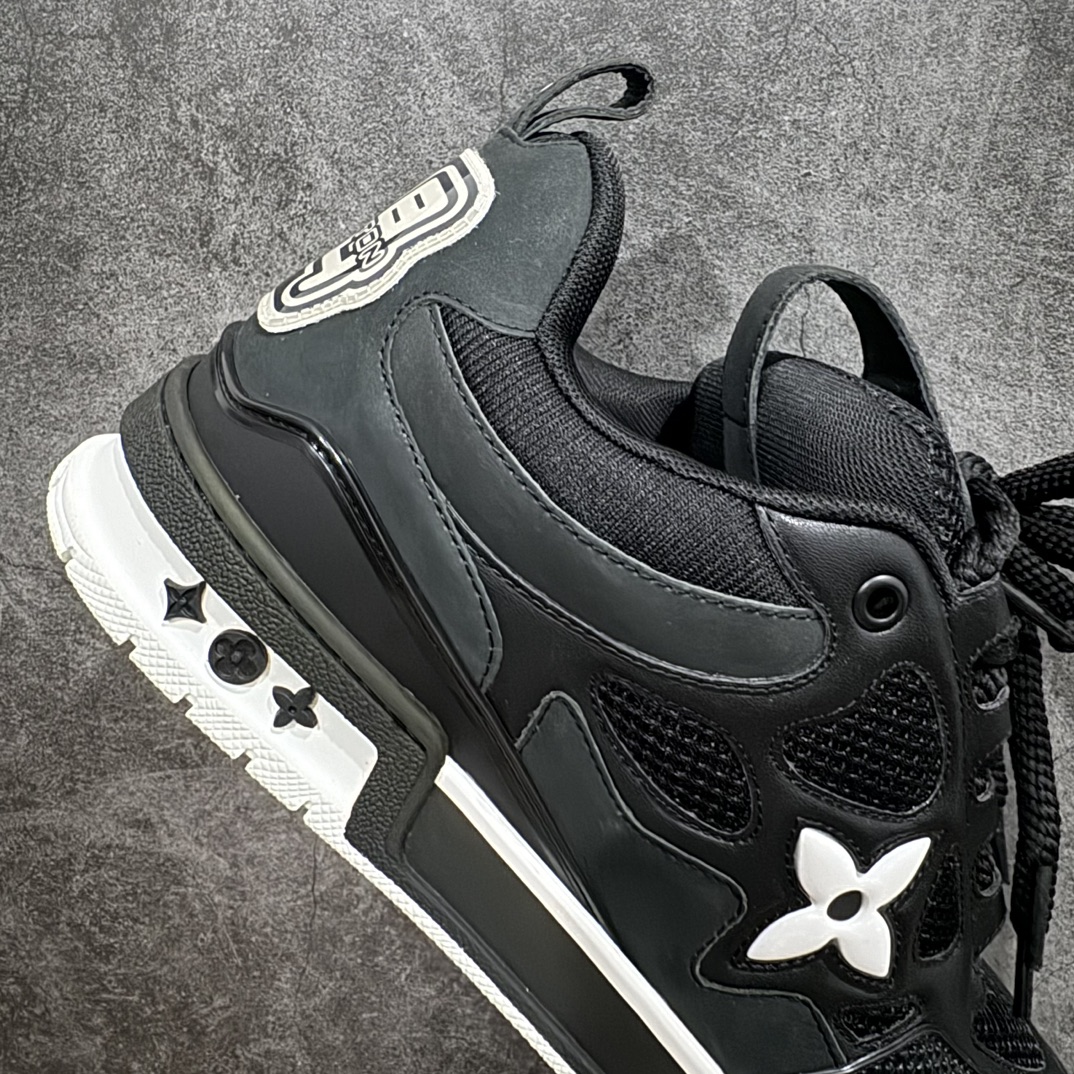 Louis Vuitton SKATE  LV  面包鞋 低筒 休闲鞋 板鞋 运动鞋 男鞋 女鞋 波鞋C0  黑白 1AARR2