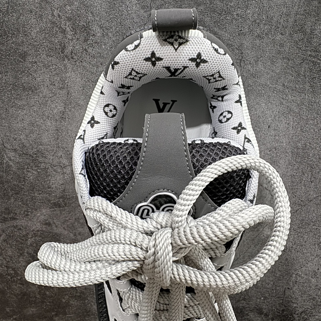 Louis Vuitton SKATE  LV  面包鞋 低筒 休闲鞋 板鞋 运动鞋 男鞋 女鞋 波鞋C0  灰色 1AC52M