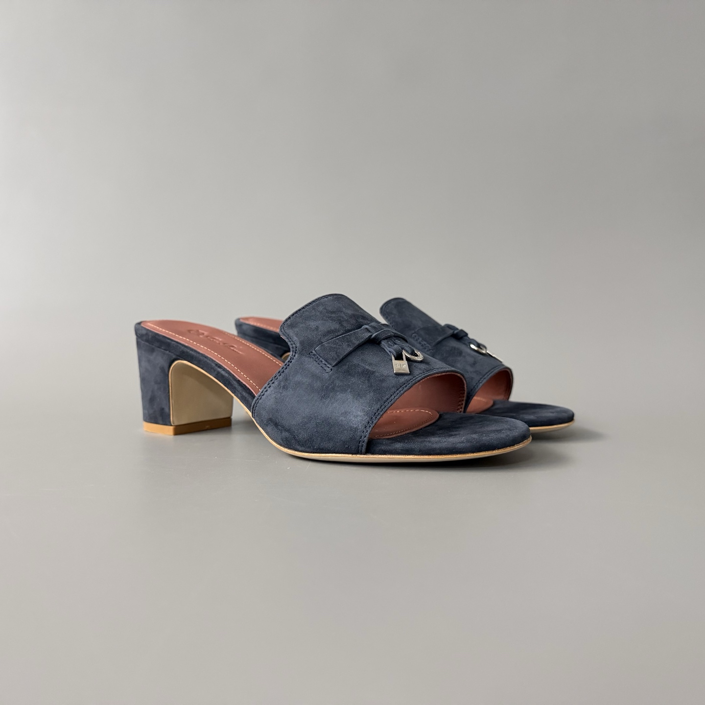 Women's LP Loro Piana SummerCharms 5.5cm Open-Toe Slip-On Slides with Pendant Detail