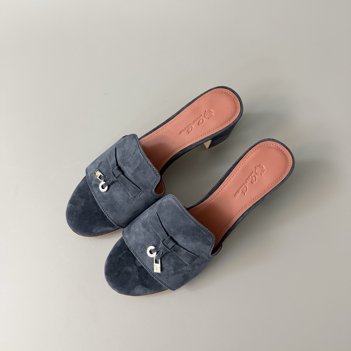 Women's LP Loro Piana SummerCharms 5.5cm Open-Toe Slip-On Slides with Pendant Detail