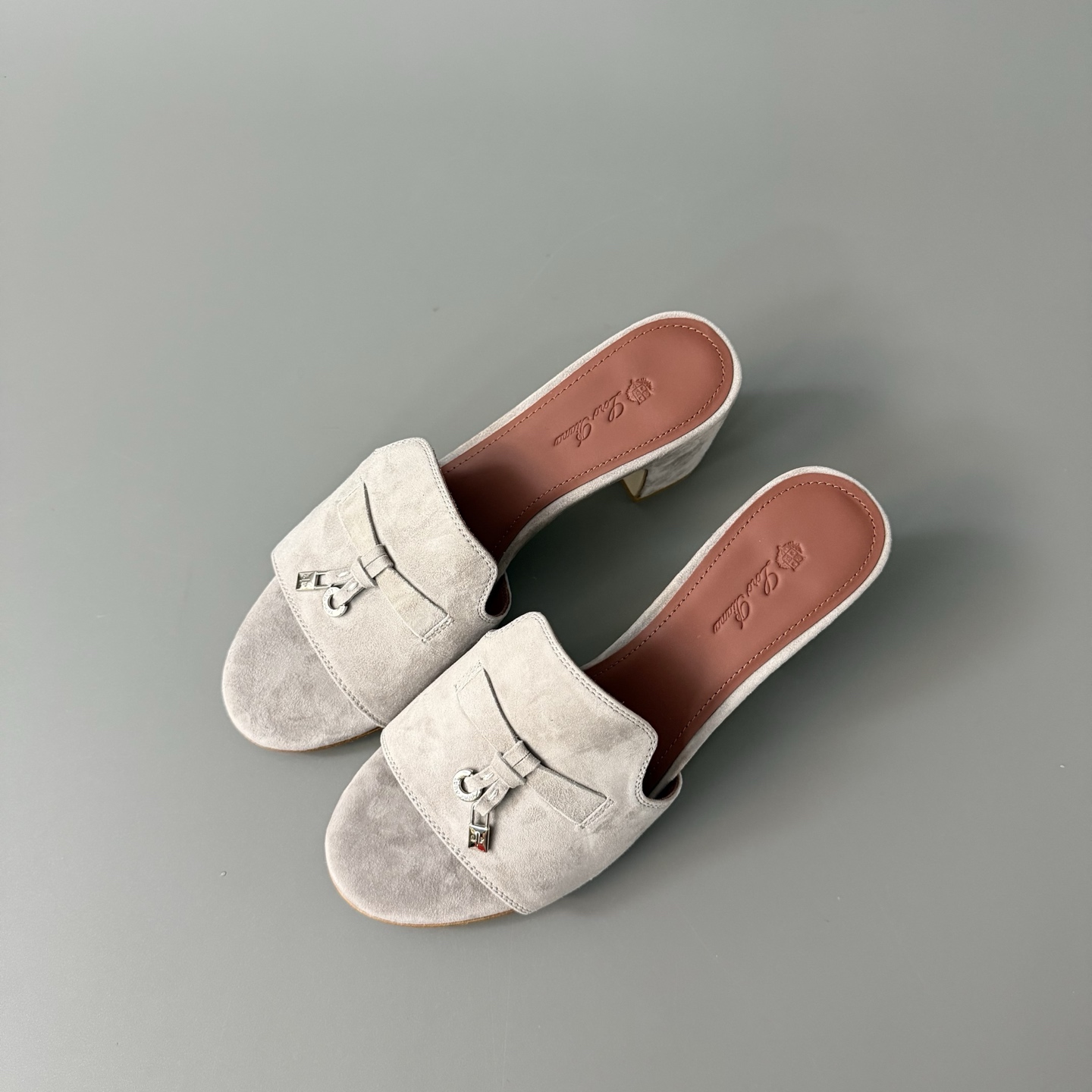 Women's LP Loro Piana SummerCharms 5.5cm Open-Toe Slip-On Slides with Pendant Detail