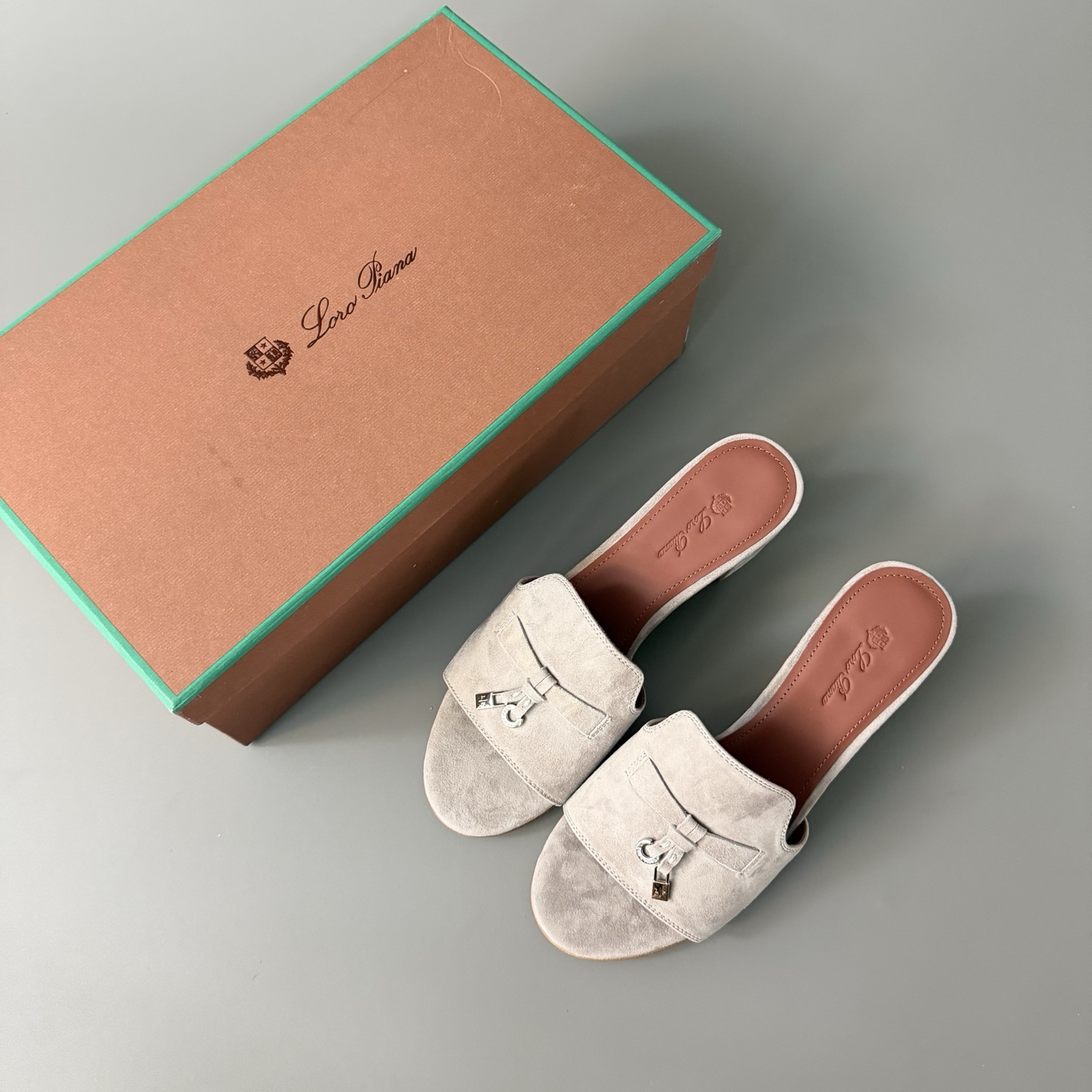Women's LP Loro Piana SummerCharms 5.5cm Open-Toe Slip-On Slides with Pendant Detail
