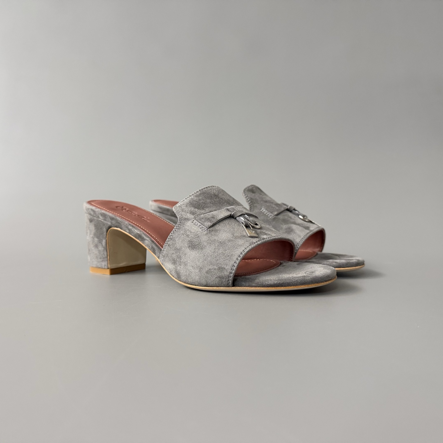Women's LP Loro Piana SummerCharms 5.5cm Open-Toe Slip-On Slides with Pendant Detail