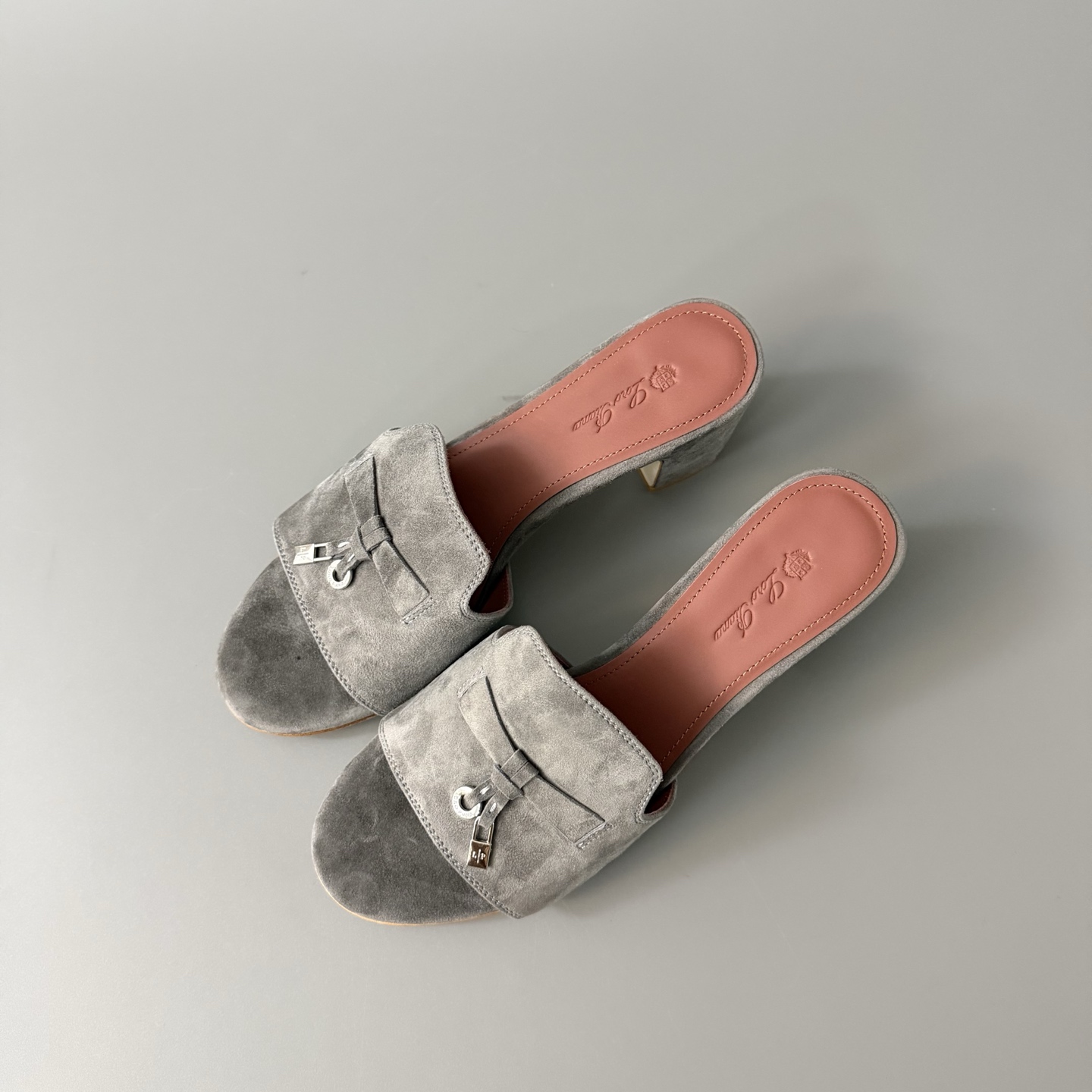Women's LP Loro Piana SummerCharms 5.5cm Open-Toe Slip-On Slides with Pendant Detail