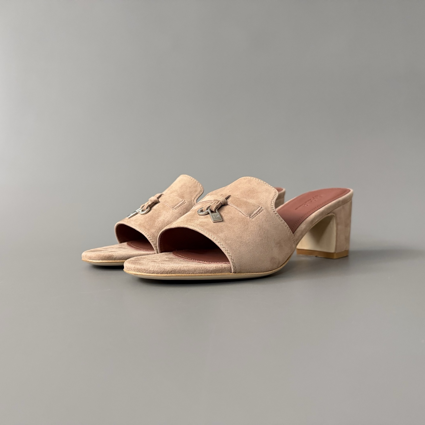 Women's LP Loro Piana SummerCharms 5.5cm Open-Toe Slip-On Slides with Pendant Detail