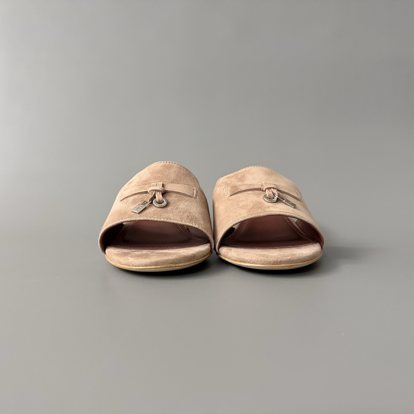 Women's LP Loro Piana SummerCharms 5.5cm Open-Toe Slip-On Slides with Pendant Detail