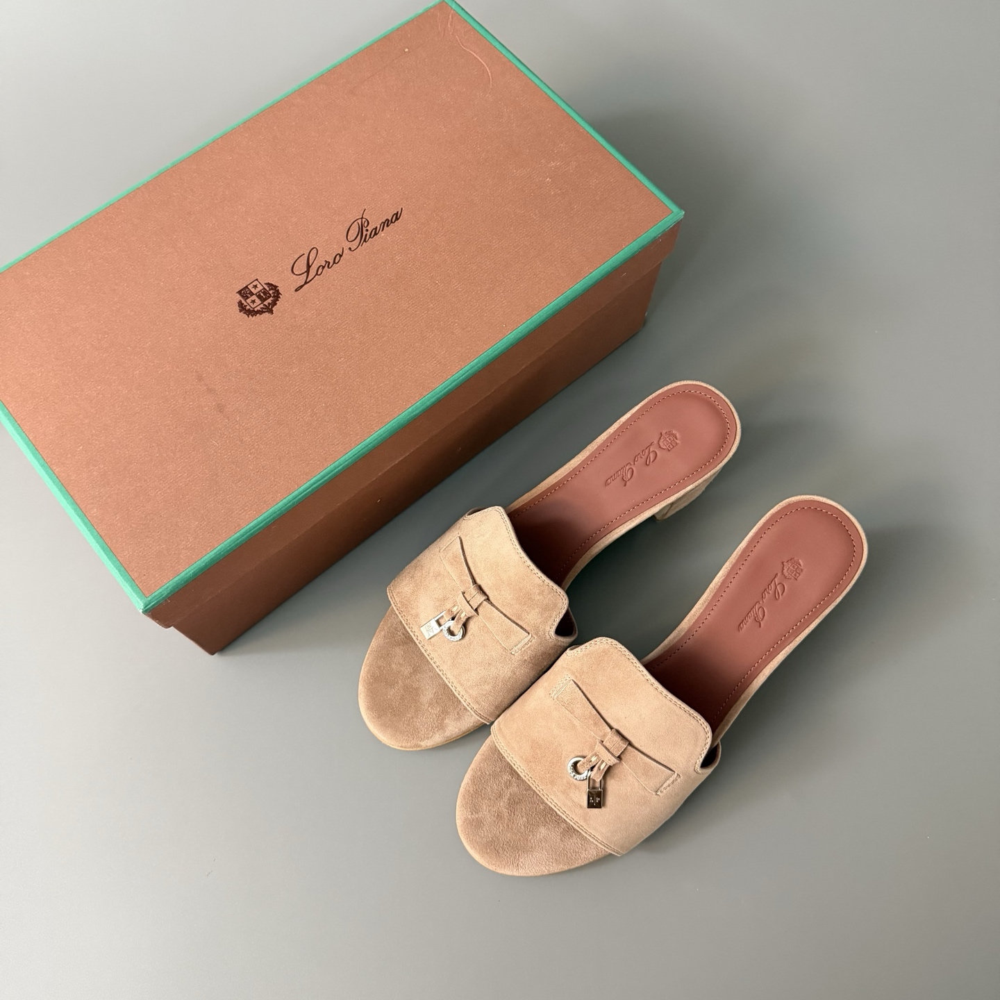Women's LP Loro Piana SummerCharms 5.5cm Open-Toe Slip-On Slides with Pendant Detail