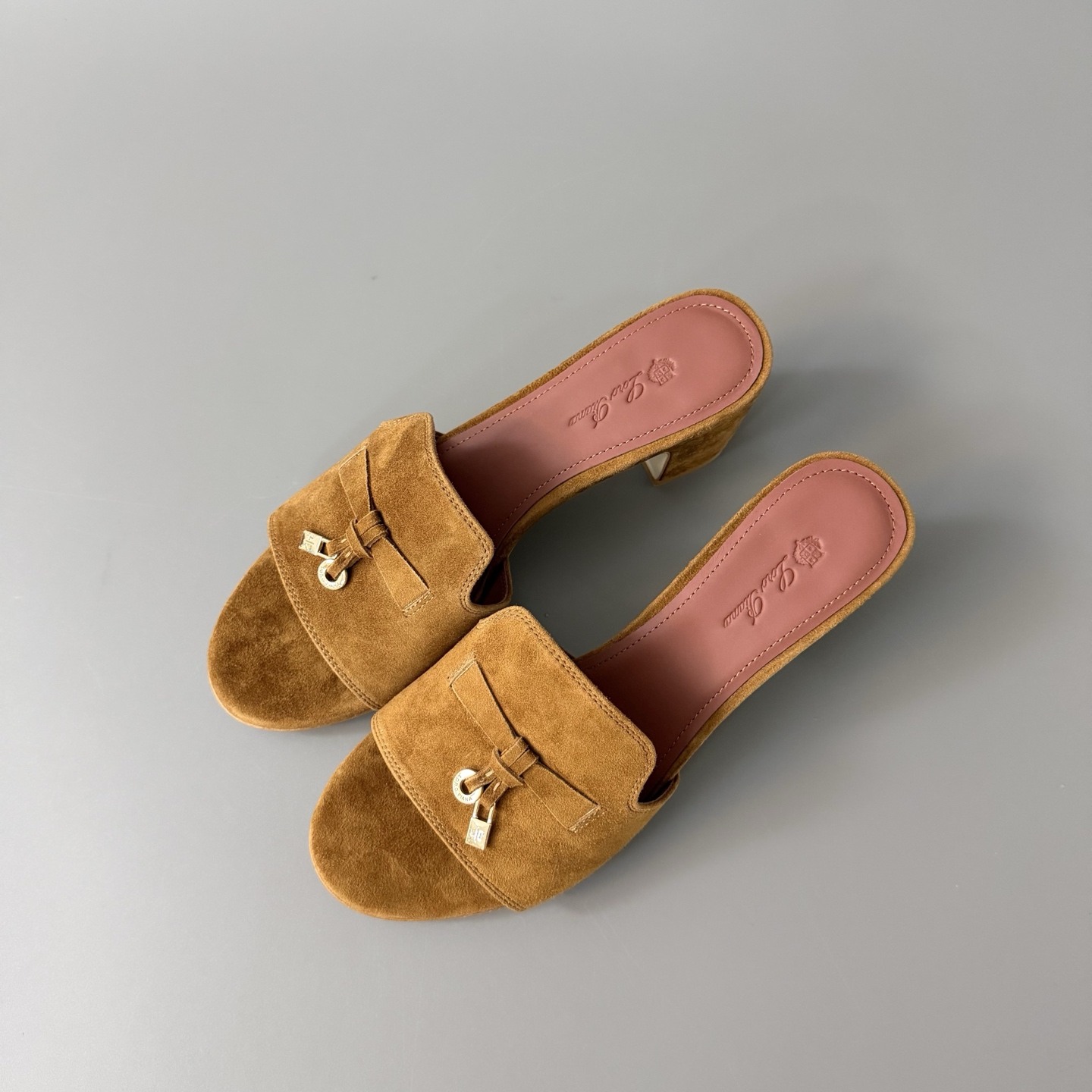 Women's LP Loro Piana SummerCharms 5.5cm Open-Toe Slip-On Slides with Pendant Detail