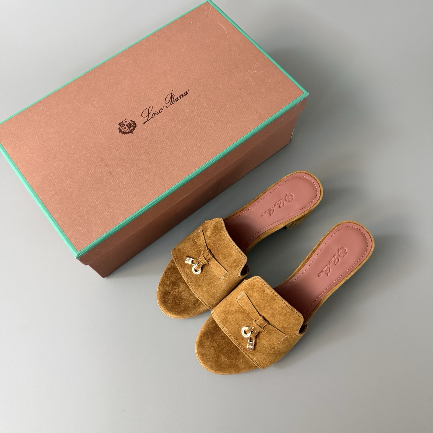 Women's LP Loro Piana SummerCharms 5.5cm Open-Toe Slip-On Slides with Pendant Detail