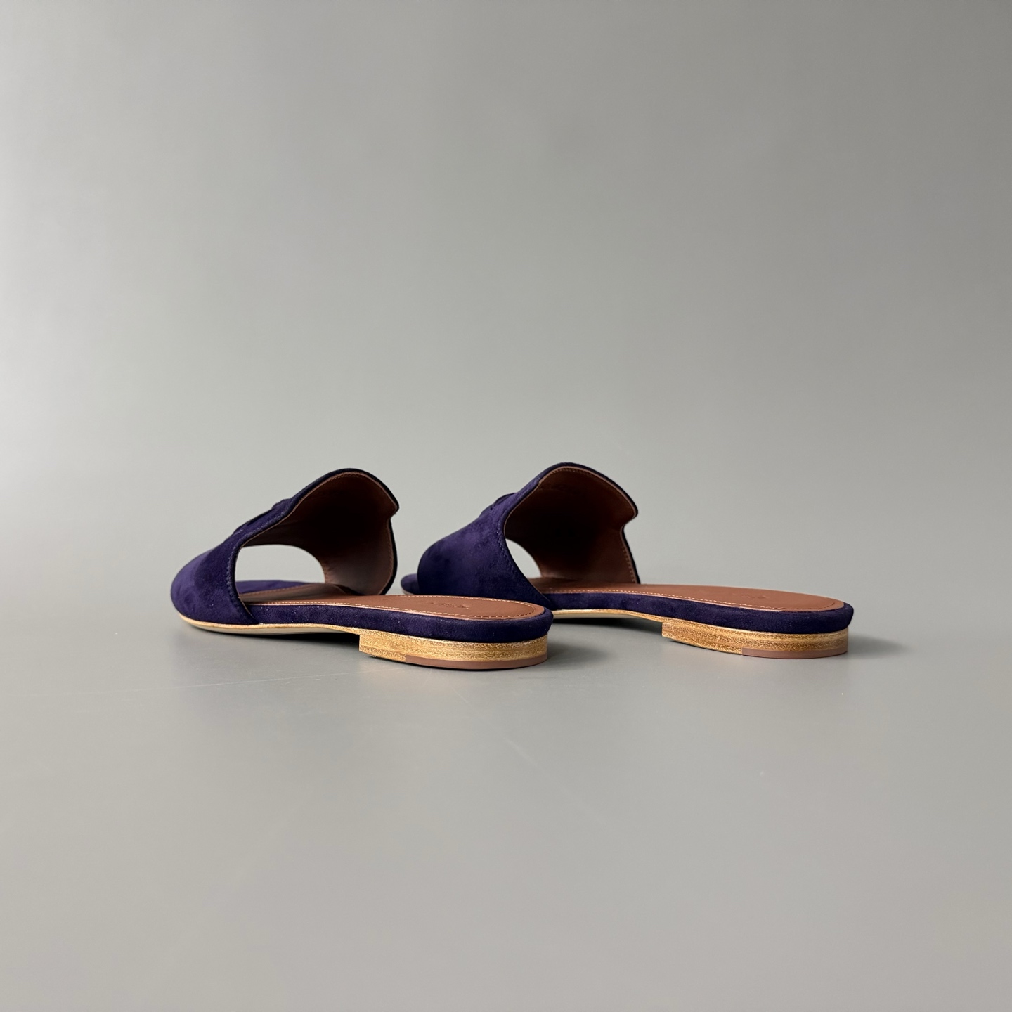 Women's LP Loro Piana Summer Charms Open-Toe Slip-On Slides with Pendant Detail