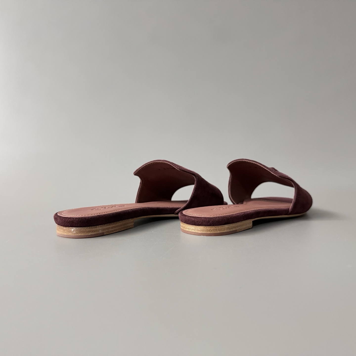 Women's LP Loro Piana Summer Charms Open-Toe Slip-On Slides with Pendant Detail
