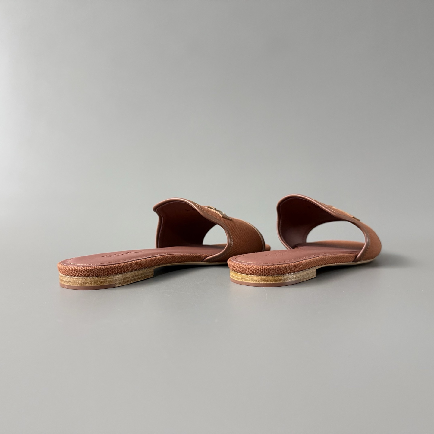 Women's LP Loro Piana Summer Charms Open-Toe Slip-On Slides with Pendant Detail