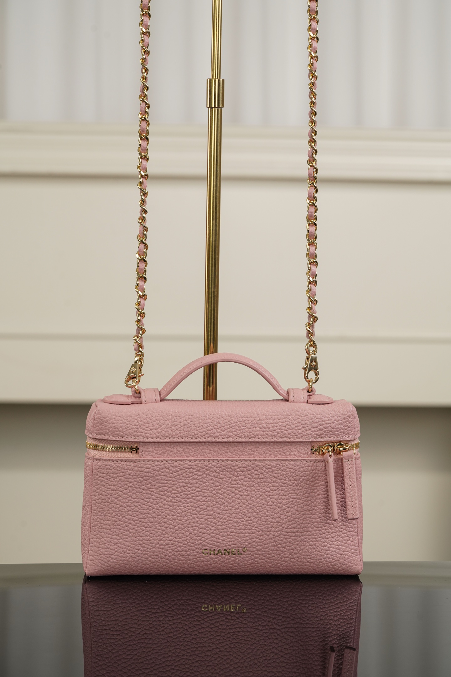 Chanel 26A Small Pink Calfskin Handbag/Vanity Case A20-AP5346-B24775-UA954