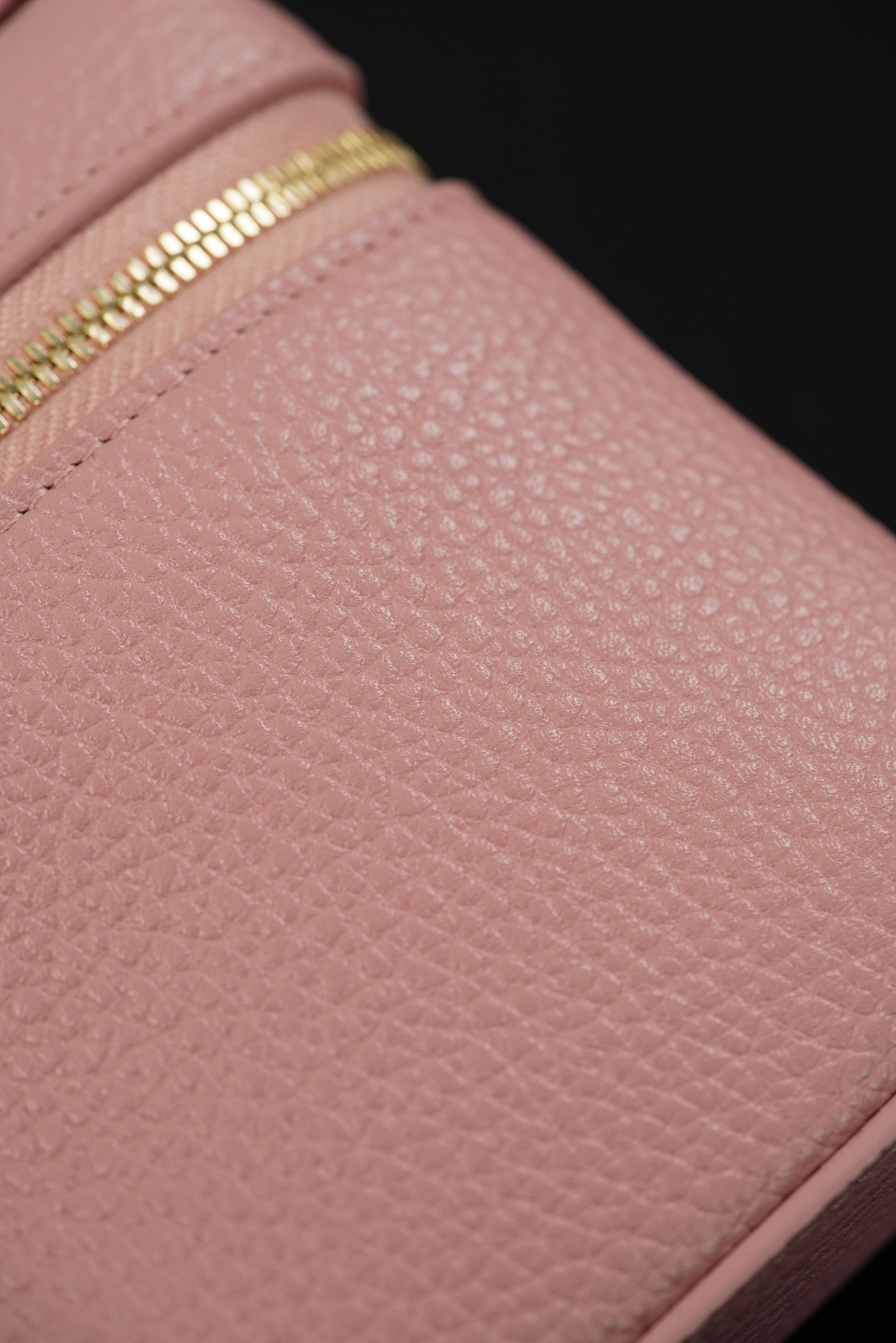 Chanel 26A Small Pink Calfskin Handbag/Vanity Case A20-AP5346-B24775-UA954
