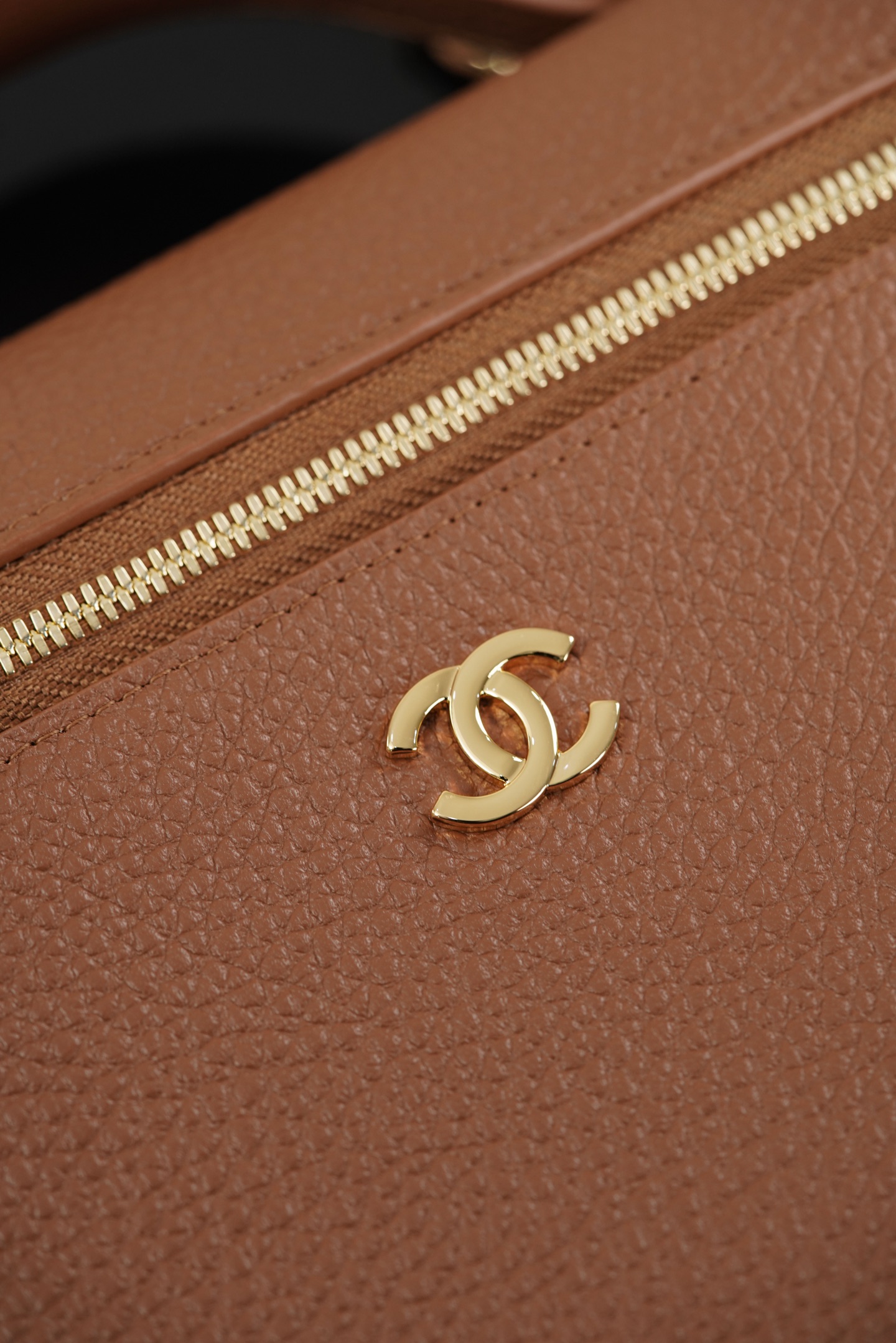 Chanel 26A Medium Brown Calfskin Handbag/Vanity Case A20