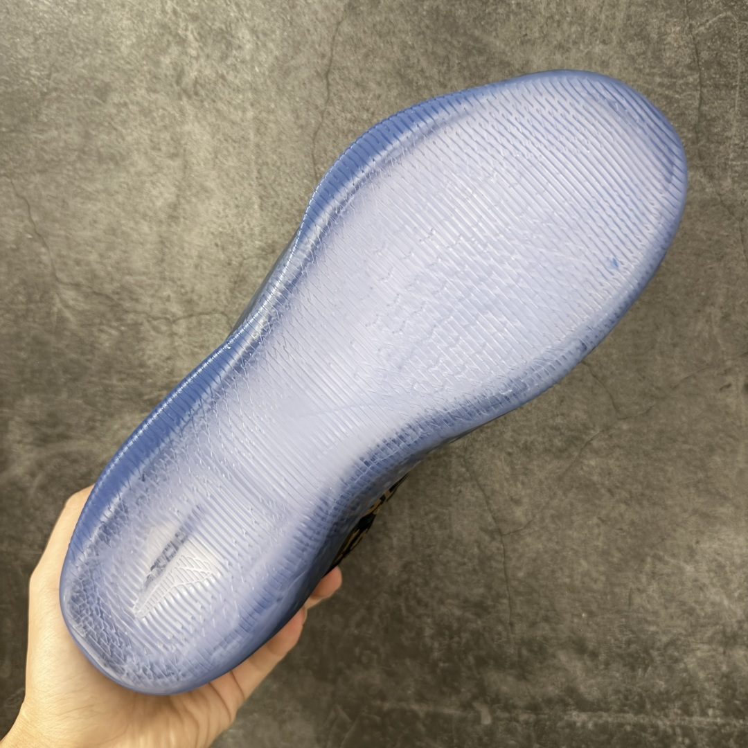S2  KOBE 11  Protro  科比11  抓地篮球鞋 球鞋 男款 黑金IU4902-900