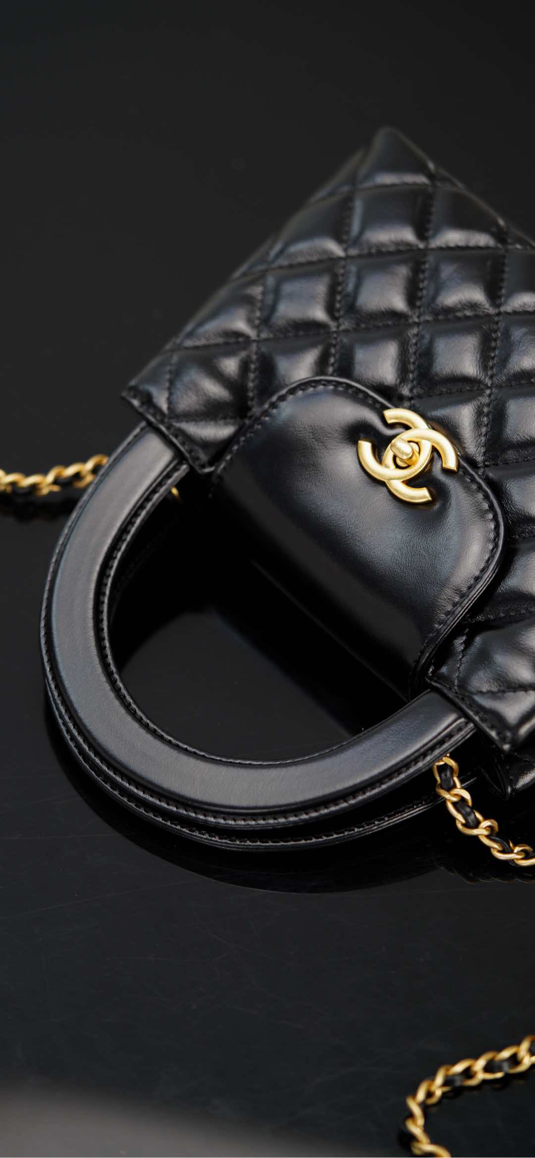 Chanel 23K Kelly mini – Black Lambskin Crossbody Bag – A20-AS4416-B14296-94305