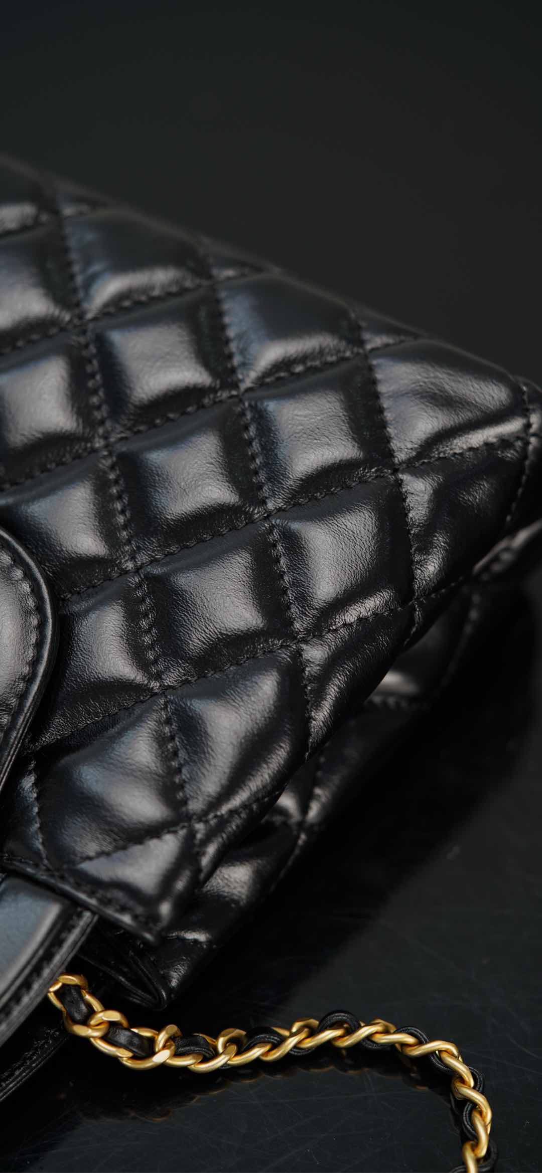 Chanel 23K Kelly mini – Black Lambskin Crossbody Bag – A20-AS4416-B14296-94305