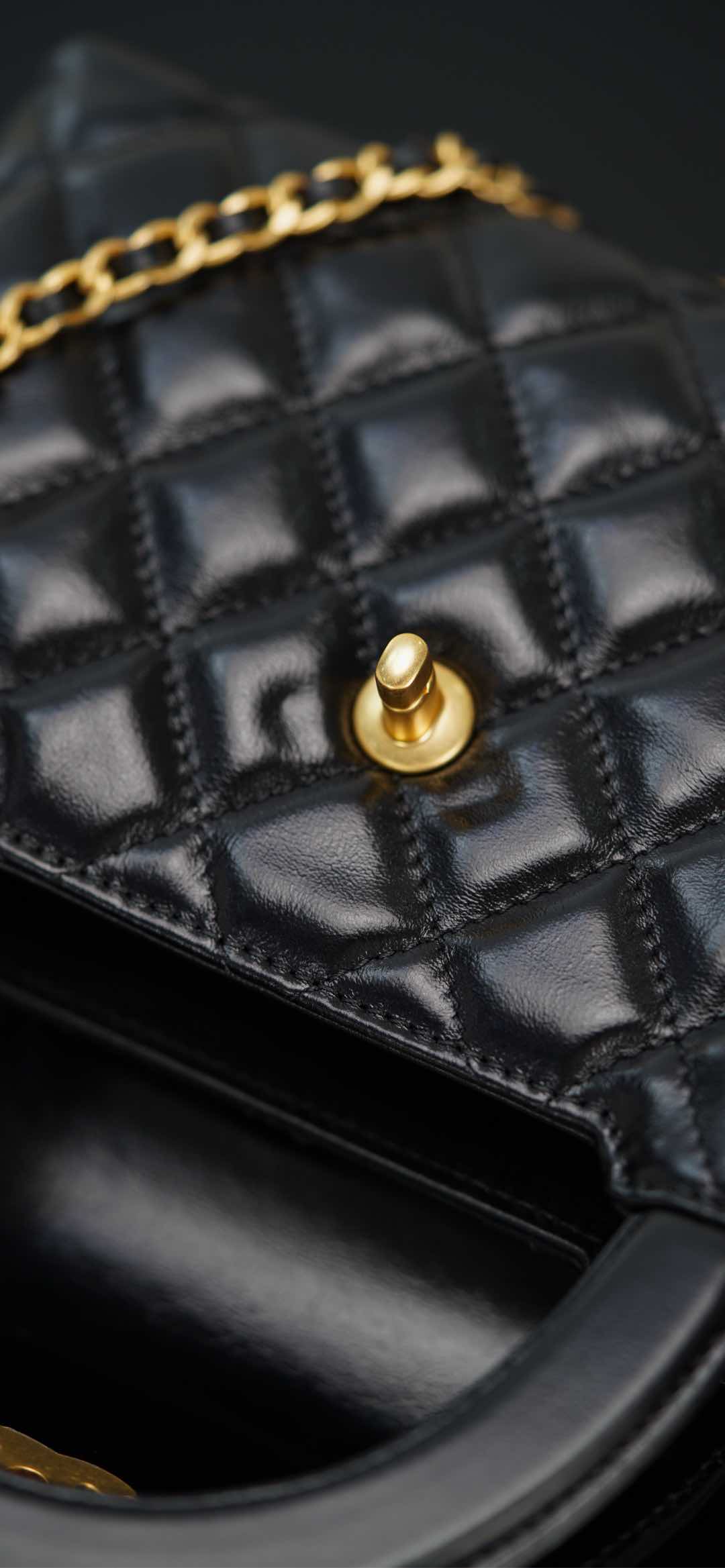 Chanel 23K Kelly mini – Black Lambskin Crossbody Bag – A20-AS4416-B14296-94305
