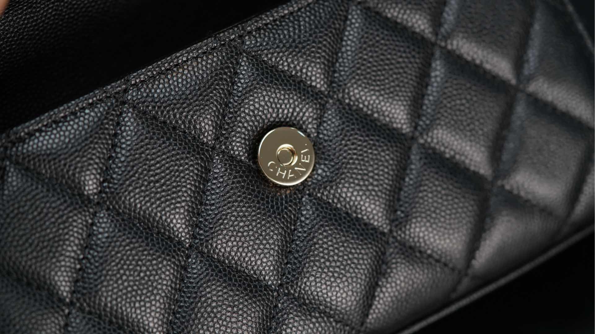 Chanel 25S Kelly – Black Lambskin Crossbody Bag – A20- 